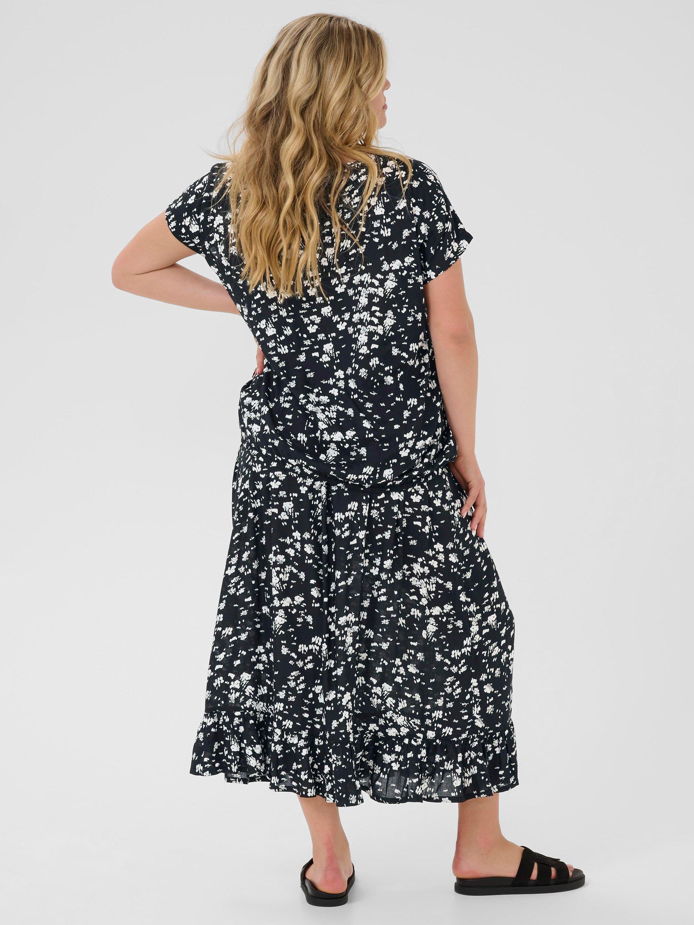 Product image 2 of 6, which shows KAFFE Curve KCbella Floral Stanley Short Sleeve Blouse, Black, 20