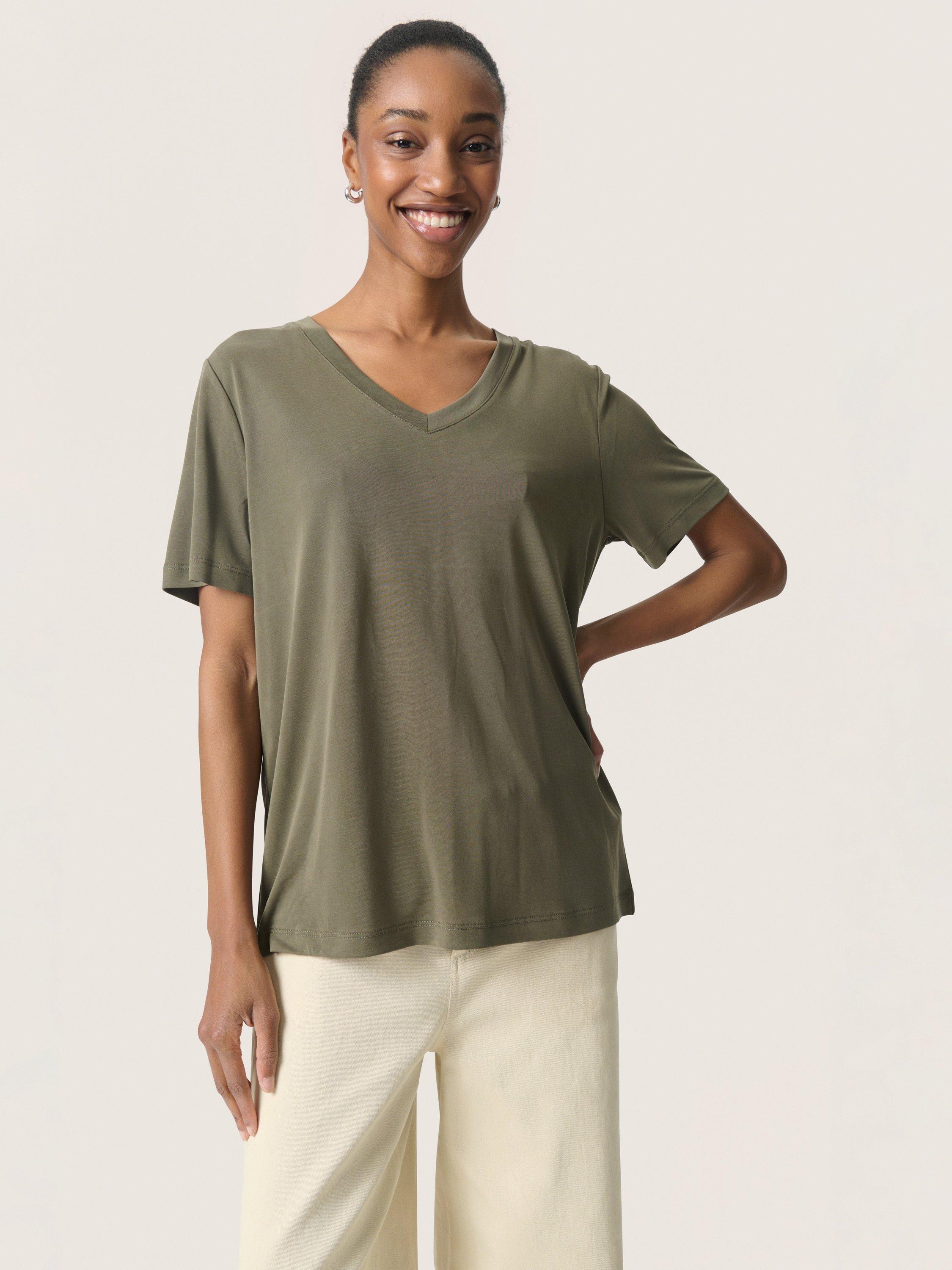 Product image 1 of 6, which shows Soaked In Luxury Columbine T-Shirt, Mid Green, XS