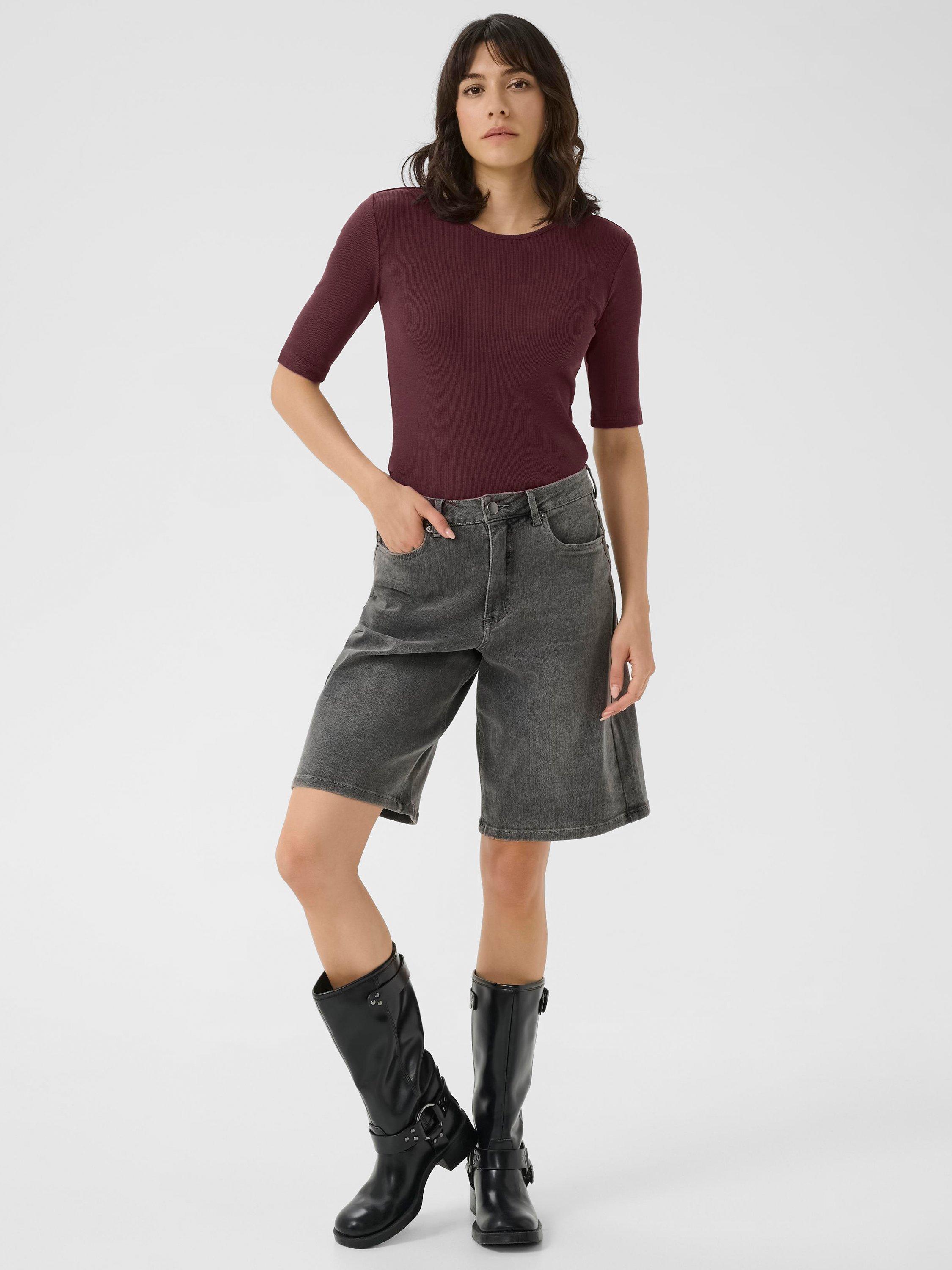 Product image 3 of 6, which shows KAFFE Carna Round Neck T-Shirt, Mid Red, XS