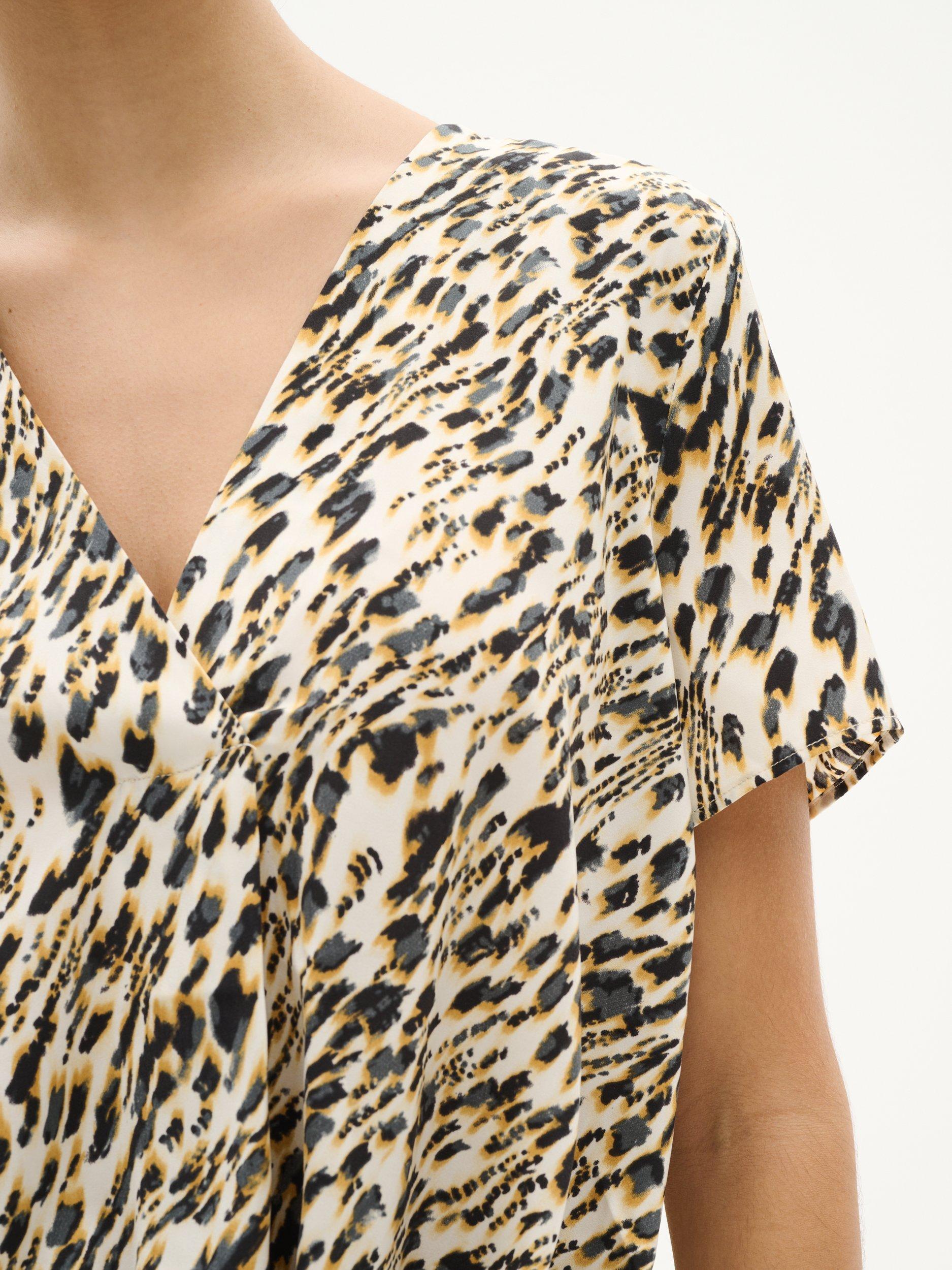 Product image 4 of 6, which shows InWear Kinley Blouse, Multi, 8