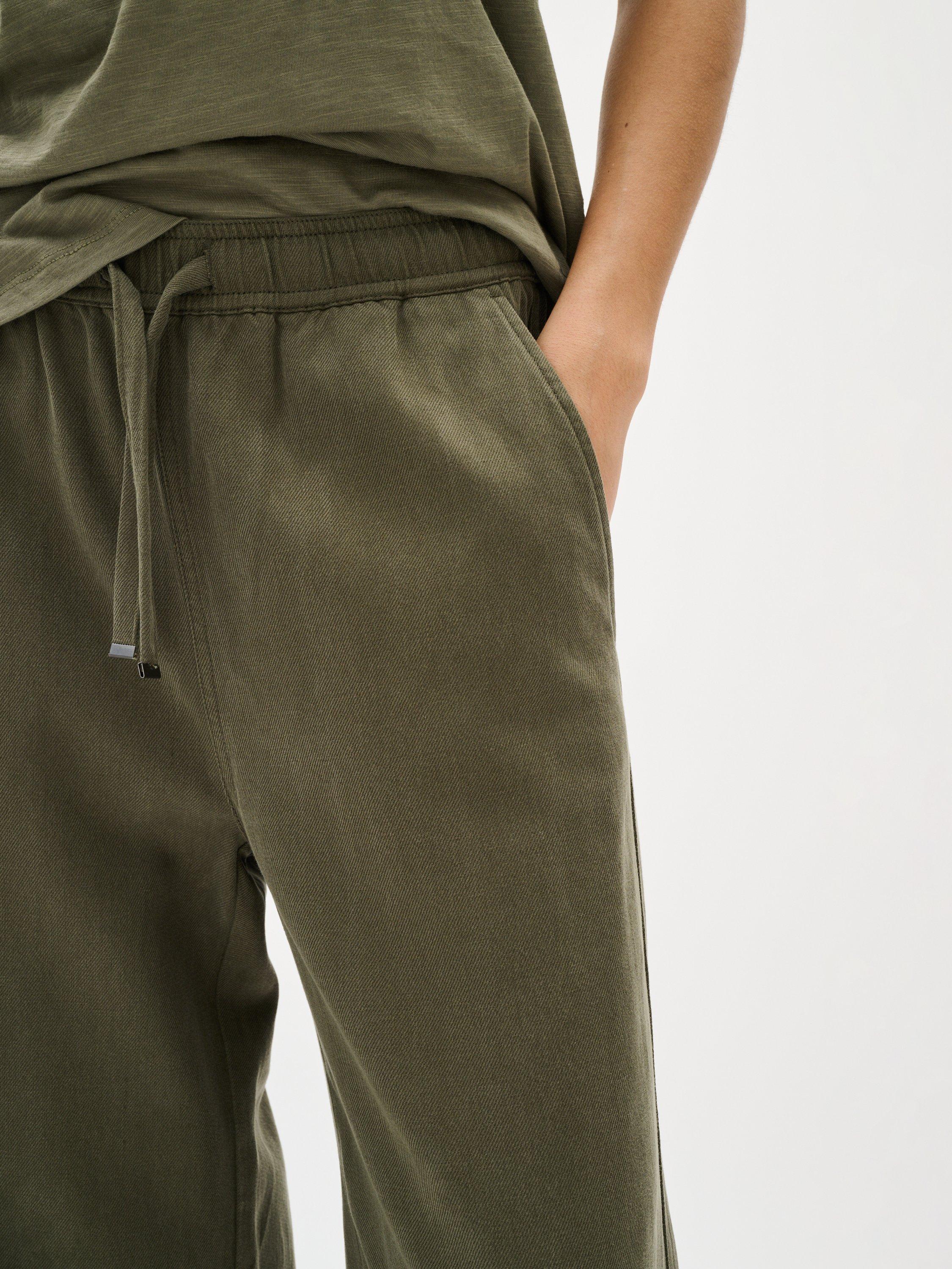 Product image 4 of 6, which shows InWear Ballari Drawstring Waist Trousers, Mid Green, 8