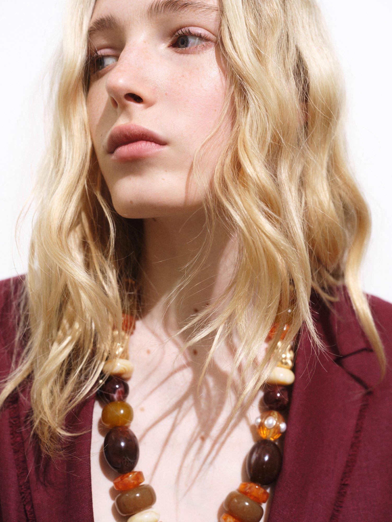 Product image 6 of 8, which shows Mango Tarida Fringe Hem Pure Linen Blazer, Dark Red, XXS