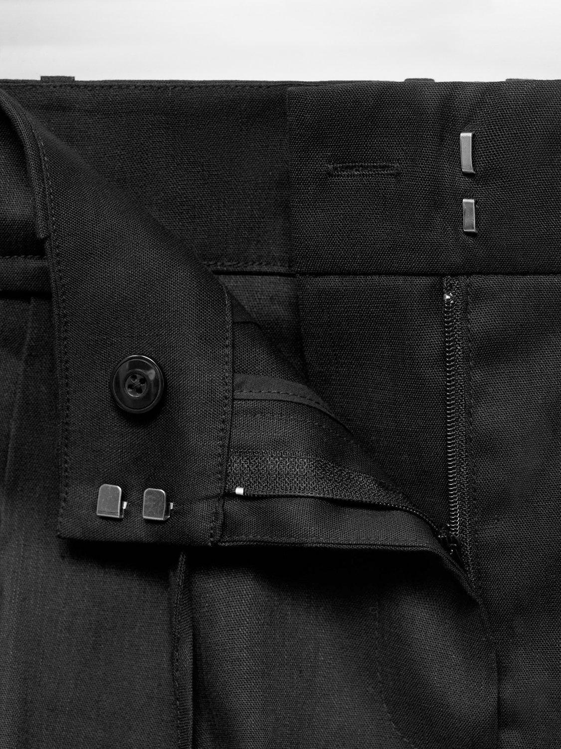 Product image 6 of 6, which shows Mango Paulo Linen Rich Shorts, Black, 4