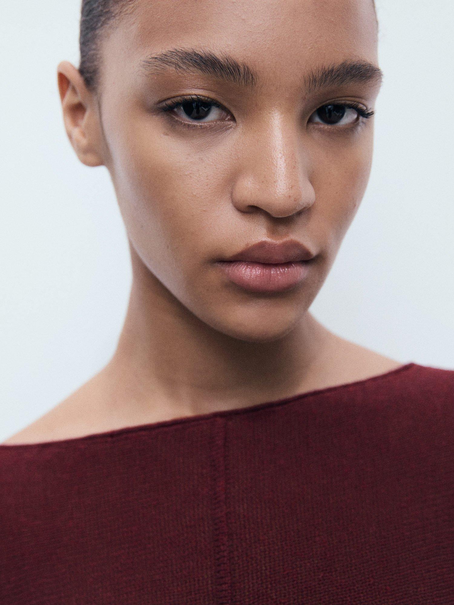 Product image 6 of 8, which shows Mango Aventura Linen Blend Oversized Fine Knit Jumper, Dark Red, S