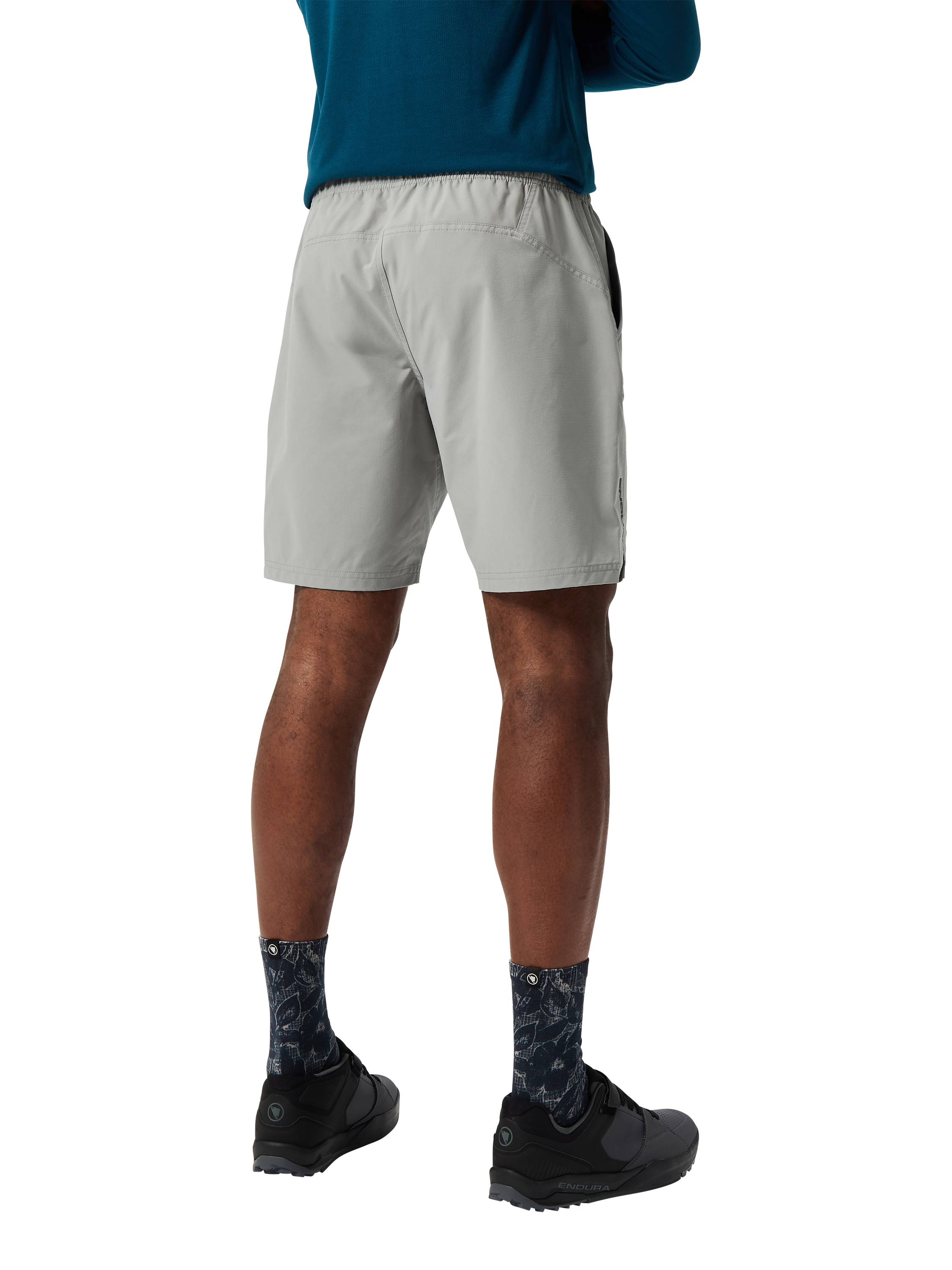 Product image 2 of 4, which shows Endura Men's Loop Baggy Cycling Shorts, Gd Dreich Grey, S