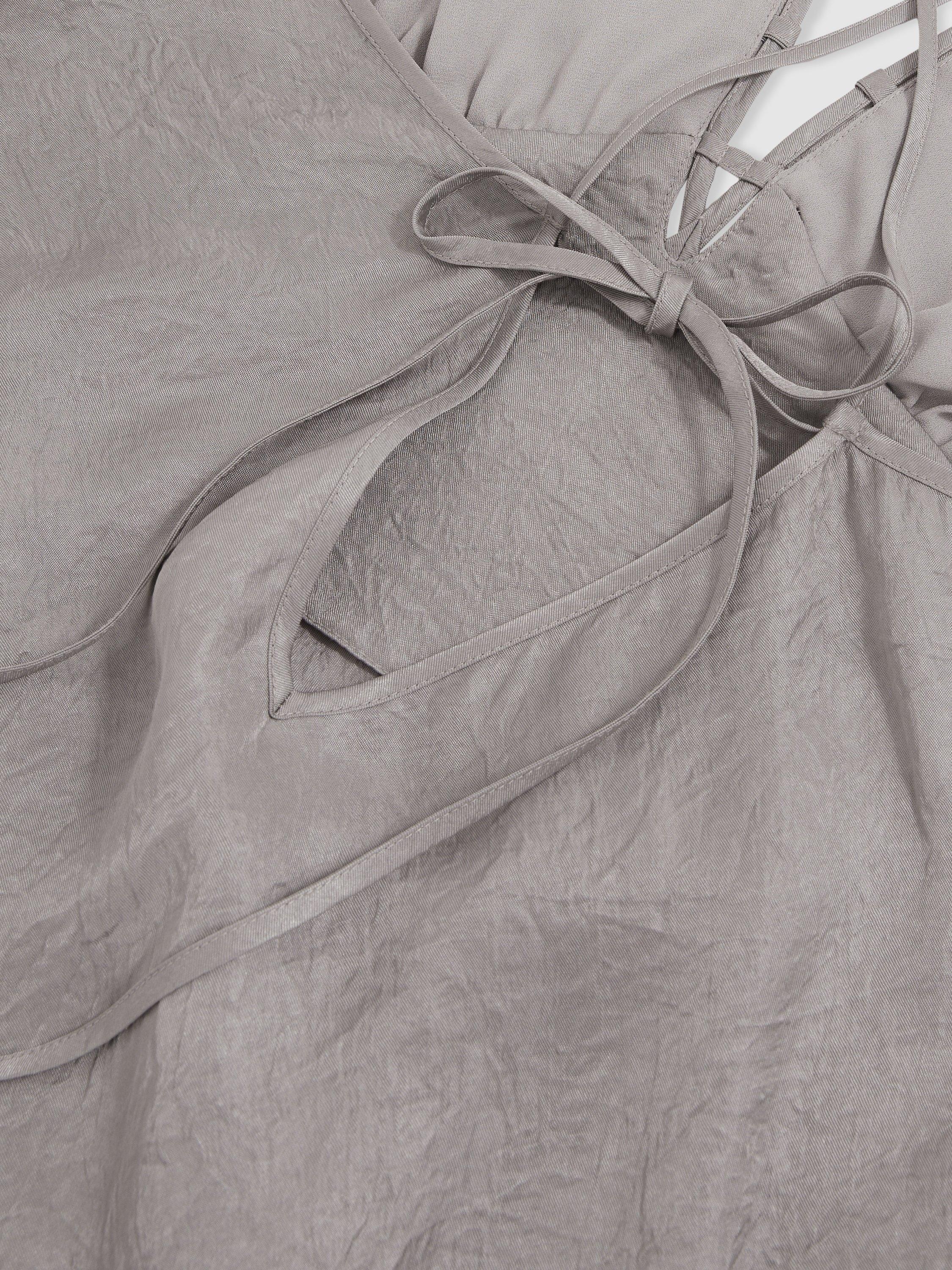 【海外限定】REISSワンピース☆Vesper Crushed Satin Slip Dress Reiss Vesper Crushed Satin Slip Dress, Grey