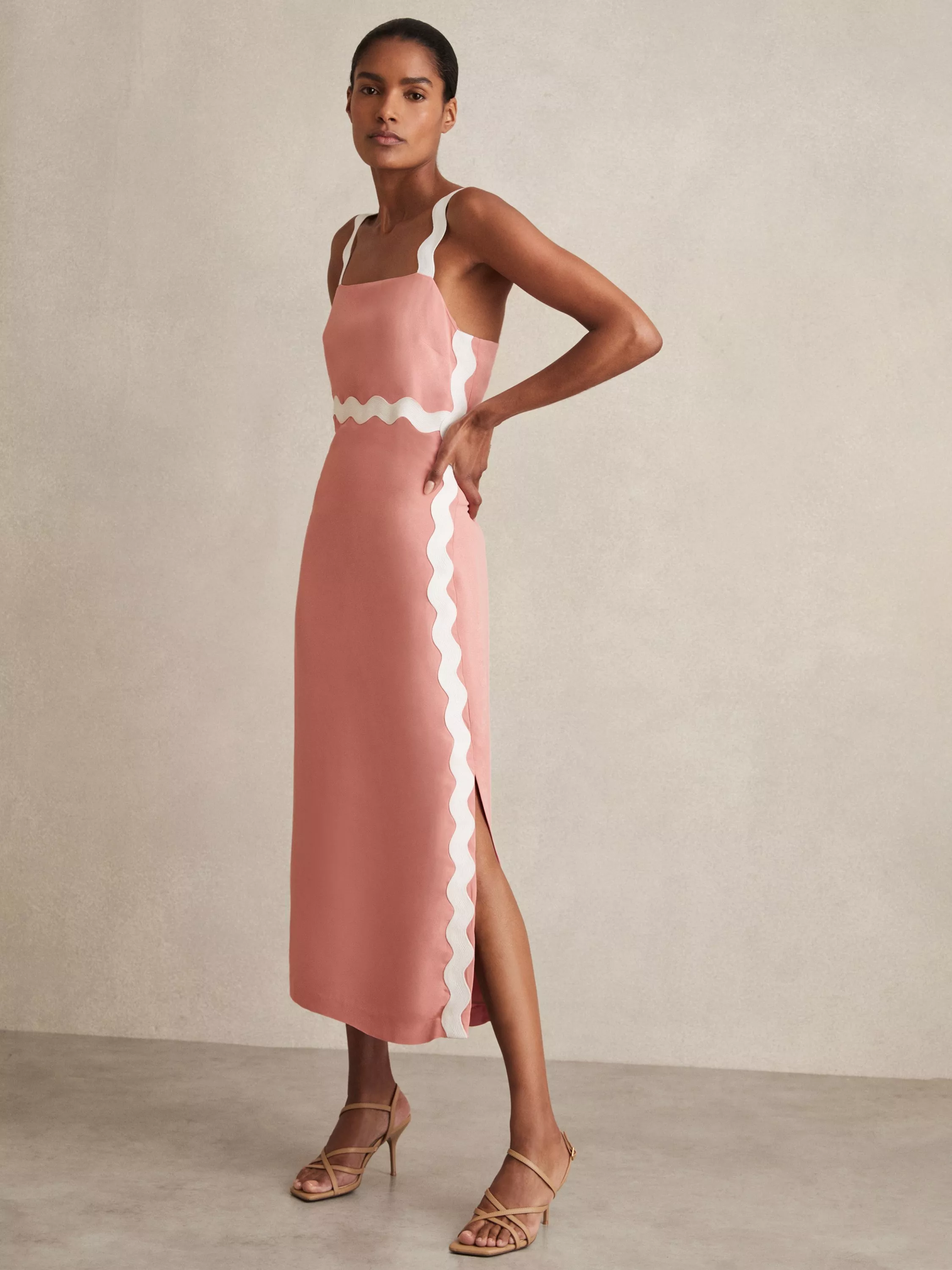 【海外限定】REISSドレス☆Asher Ric Rac Wave Midi Dress, Pink Reiss Asher Ric Rac Wave Midi Dress, Pink