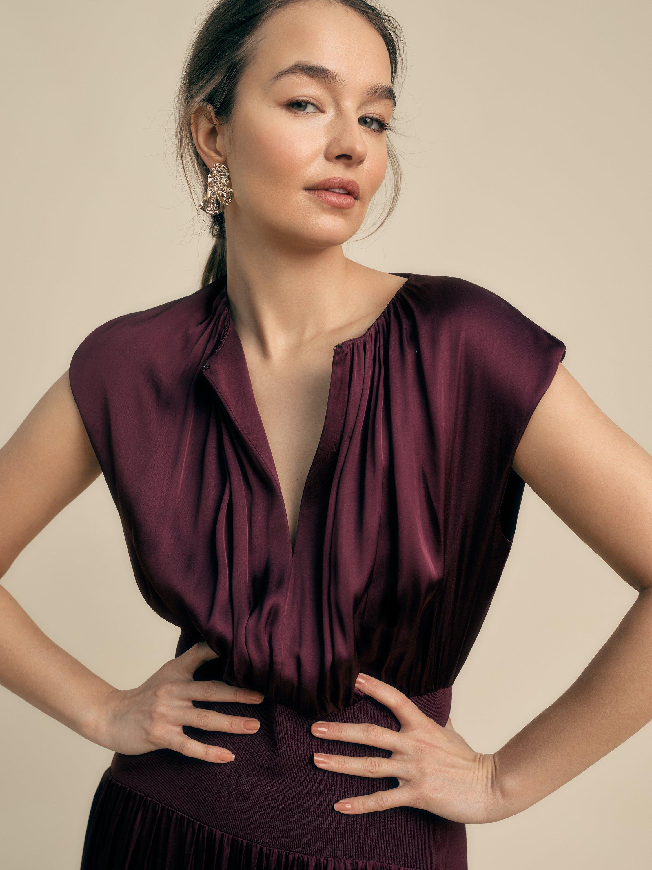 Product image 4 of 4, which shows FLORERE Pleated A-Line Midi Dress, Burgundy, 6