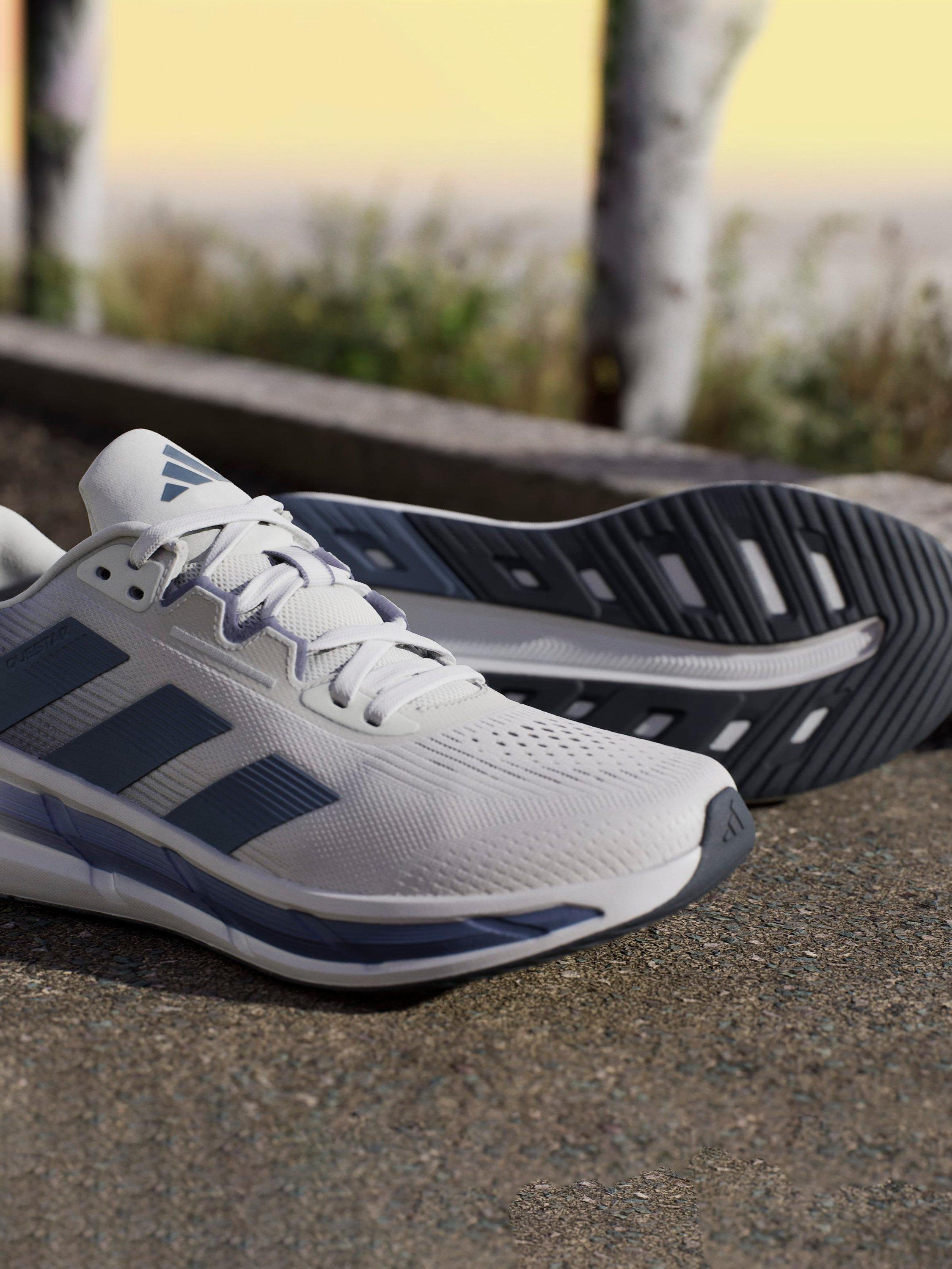 Product image 10 of 10, which shows adidas Men's Questar 3 Running Shoes, Onix, 7
