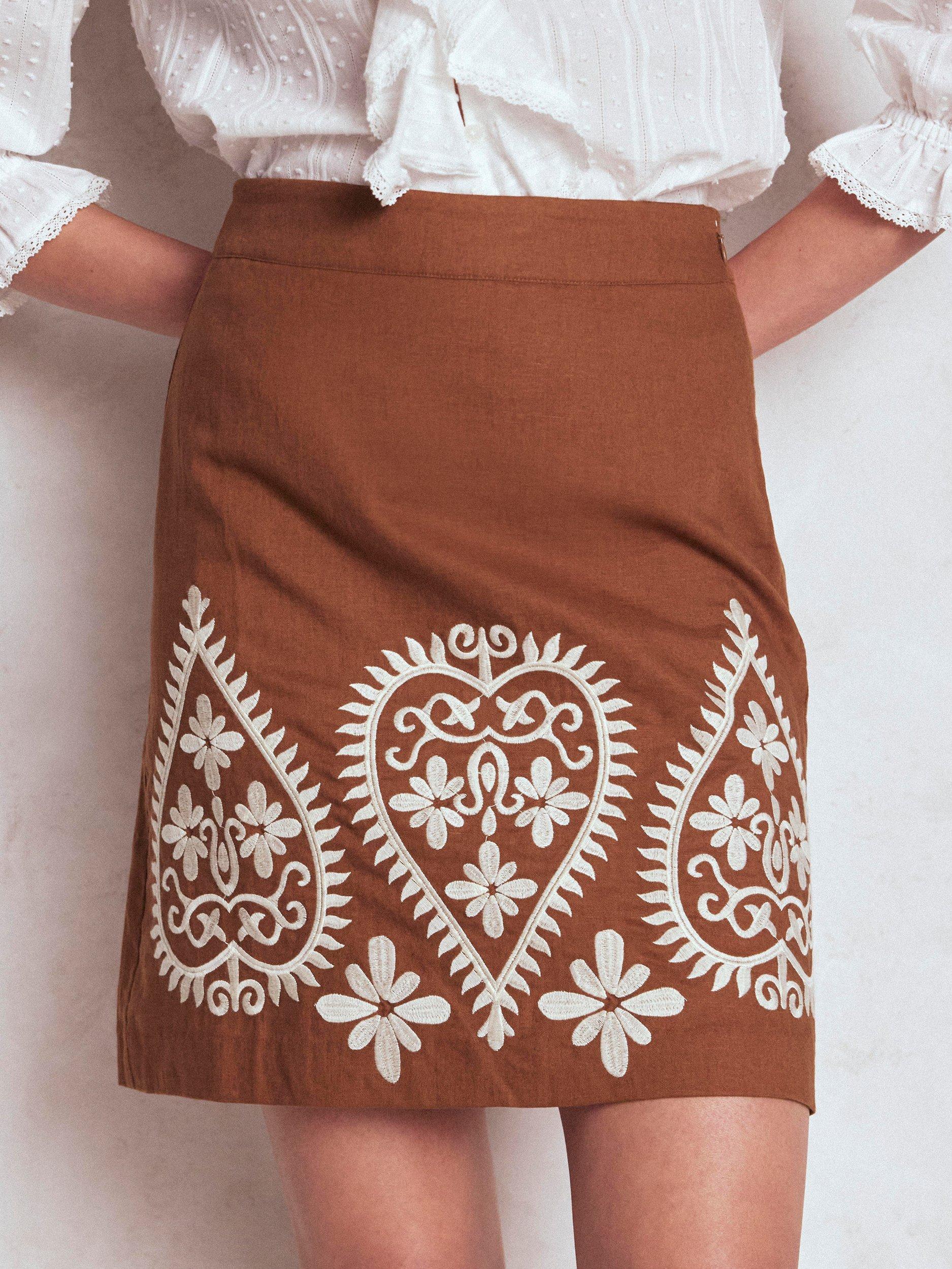 Product image 4 of 5, which shows Boden Embroidered Paisley Linen Rich Skirt, Russet, 8