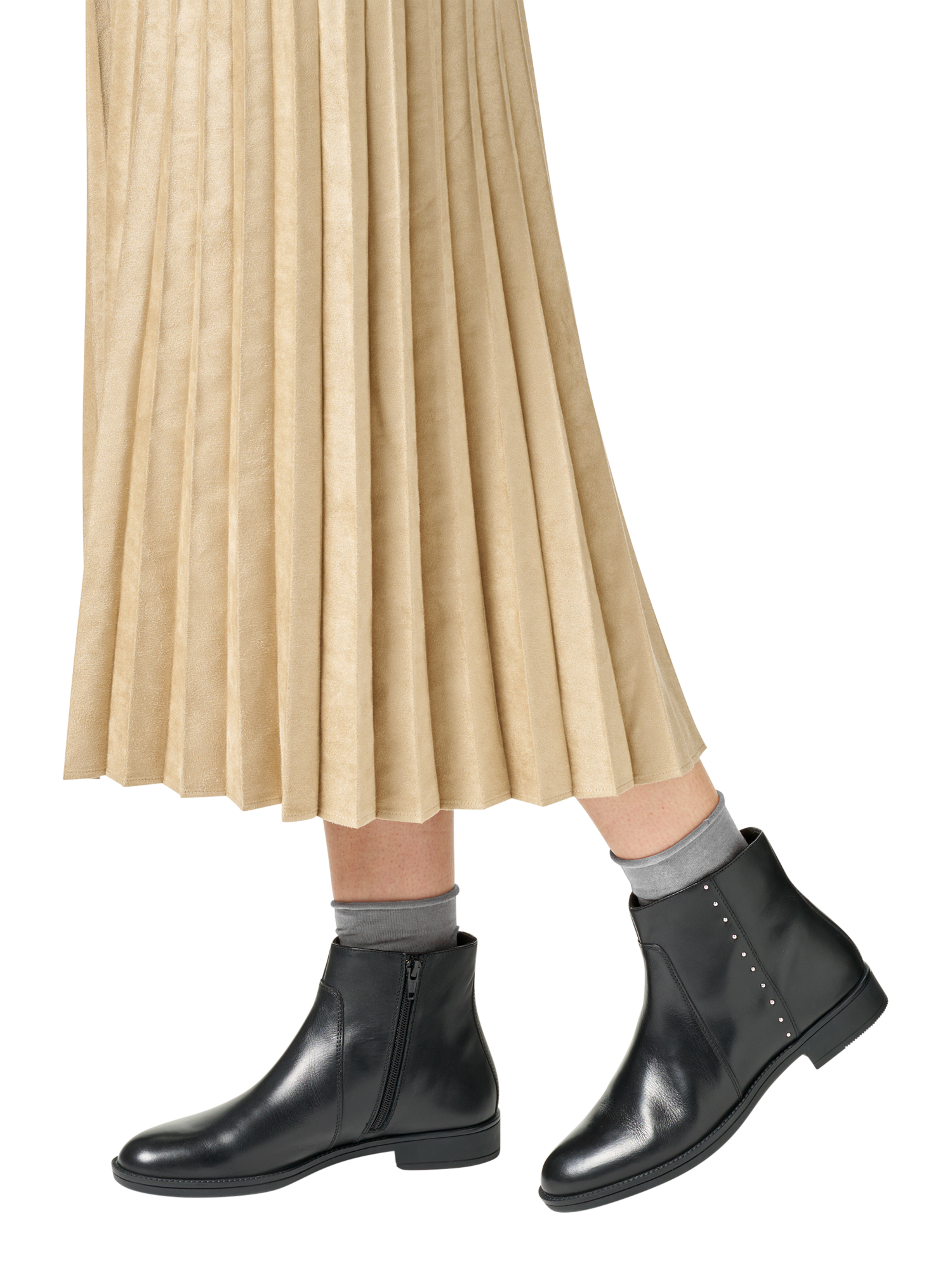 Product image 2 of 11, which shows Geox Jaylon 2 Leather Ankle Boots, Black, EU35