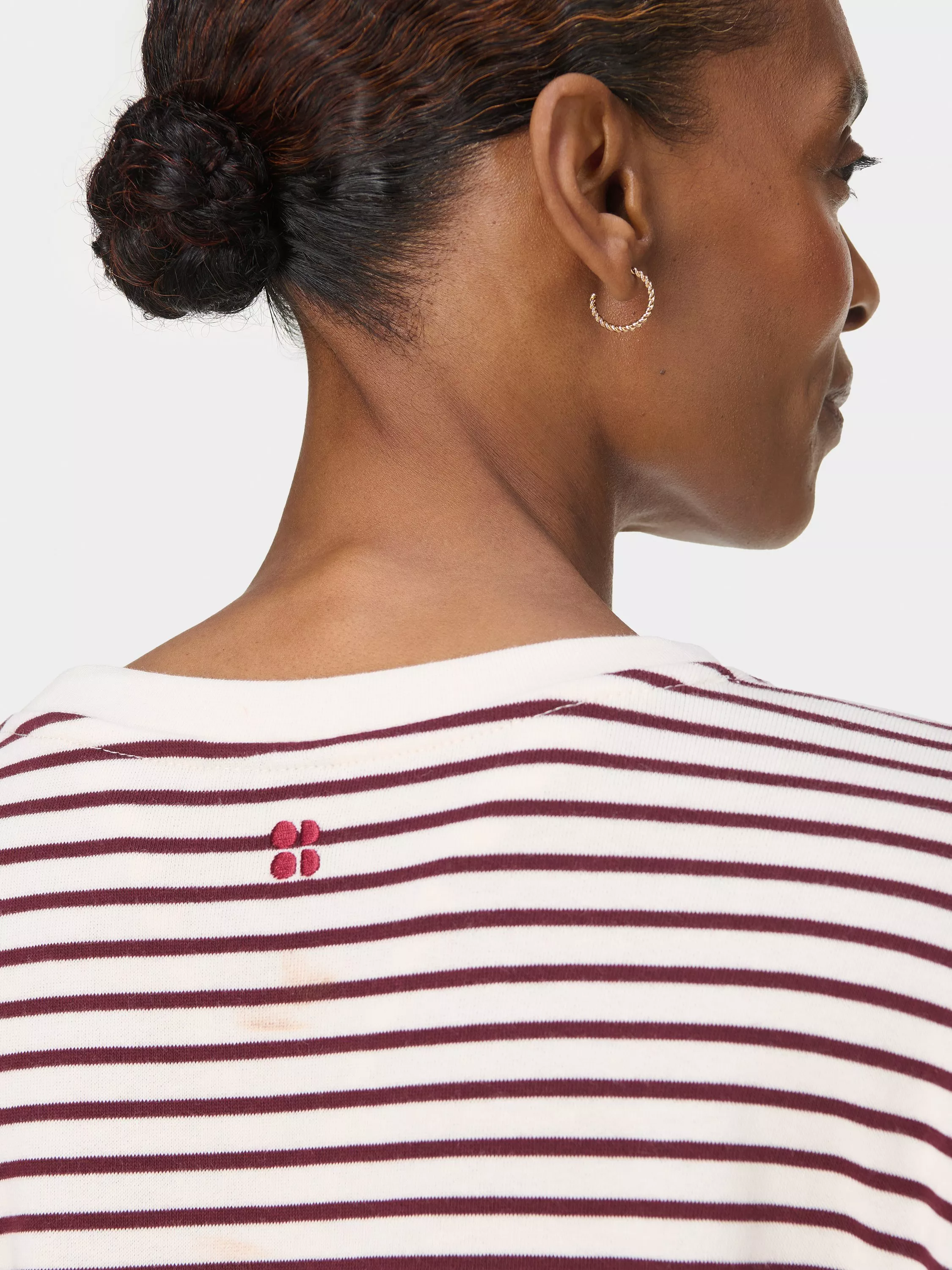 Lily White/Garnet Red 