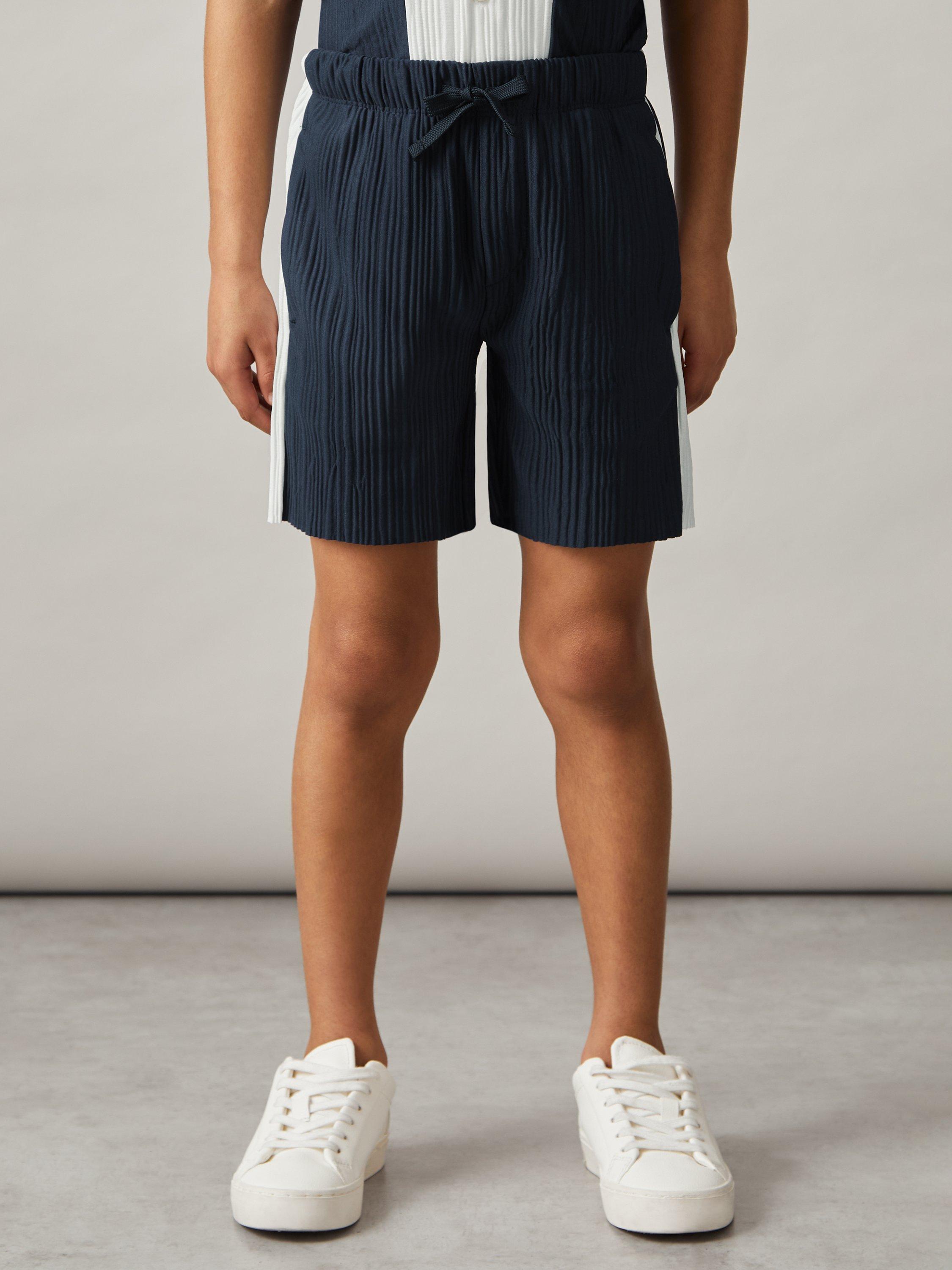 Product image 3 of 4, which shows Reiss Tino Colourblock Plisse Textured Shorts, Navy/White, 3-4 years