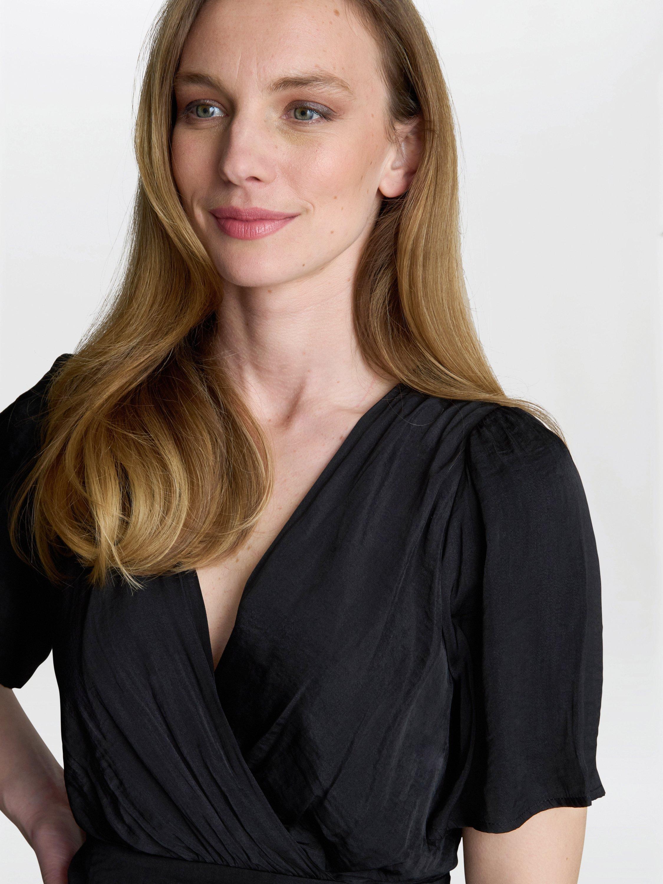 Product image 5 of 6, which shows Gina Bacconi Carole V-Neck Short Sleeved Maxi Dress, Black, S/M