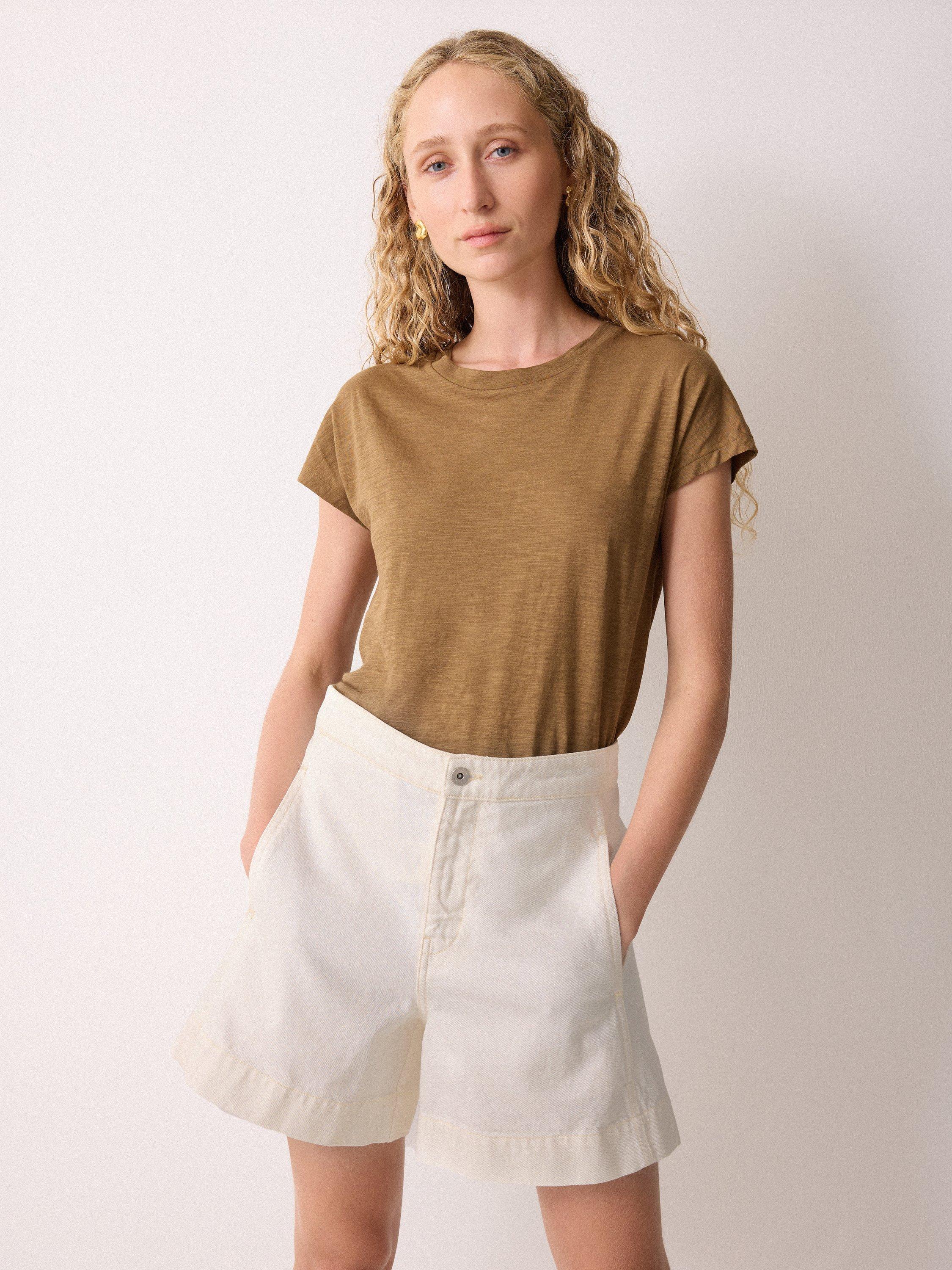 Product image 4 of 6, which shows Jigsaw Finton Seam Detail Denim Shorts, Ecru, 8