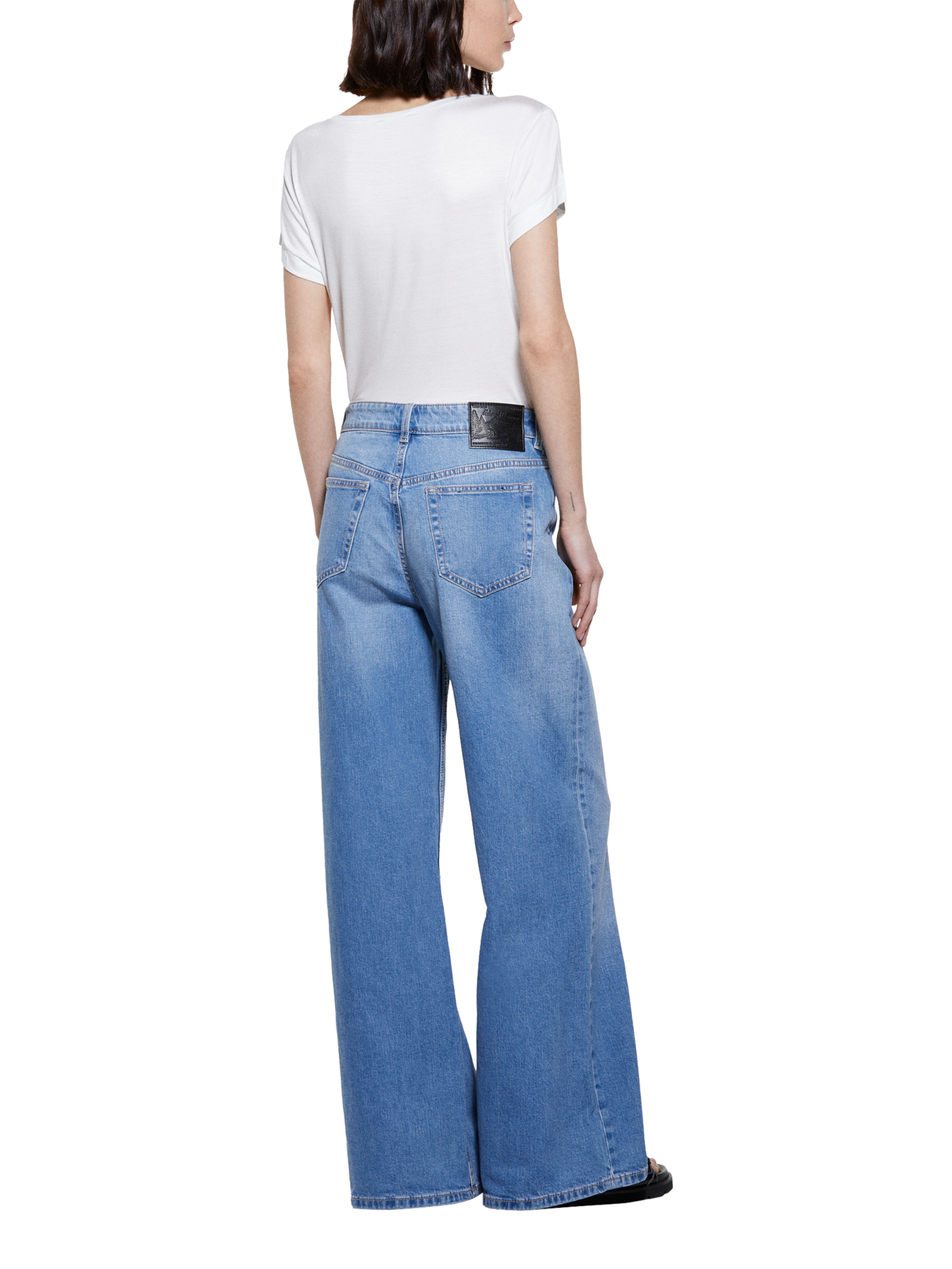 Product image 2 of 5, which shows SISLEY Round Neck Curved Hem T-Shirt, White, M