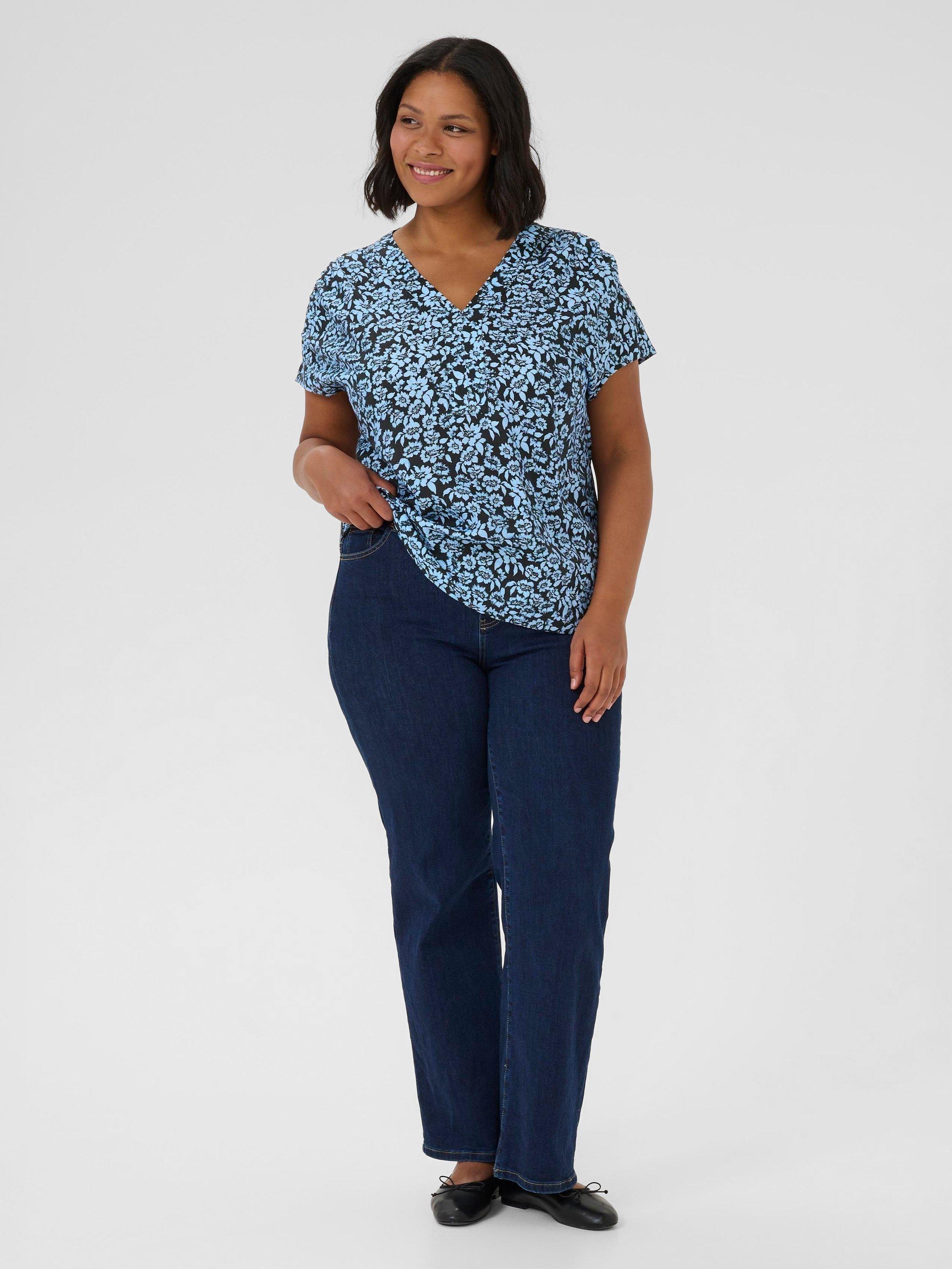 Product image 3 of 6, which shows KAFFE Curve Amina Floral Top, Black/Windsurfer, 18