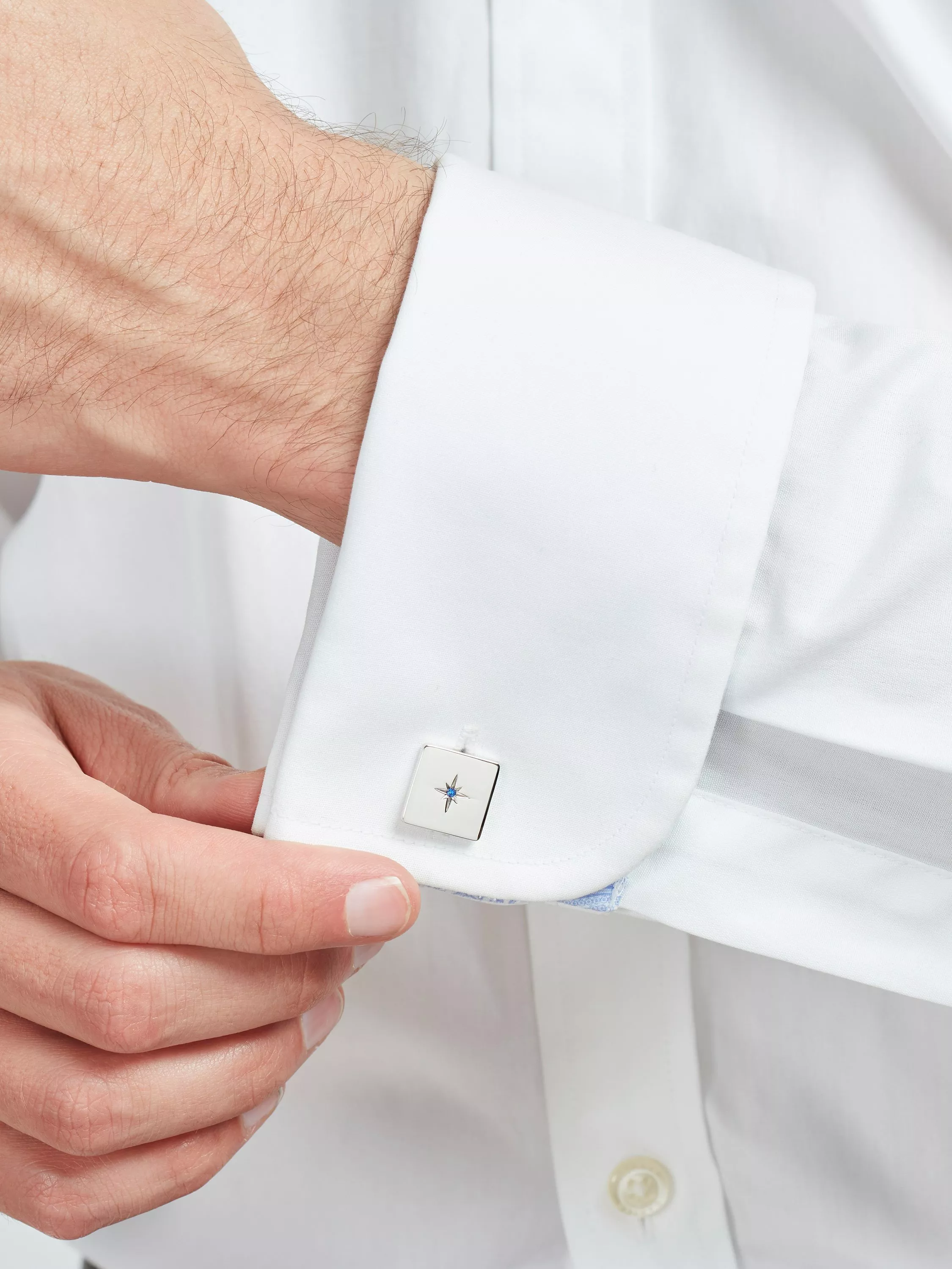 Man wearing a cummerband