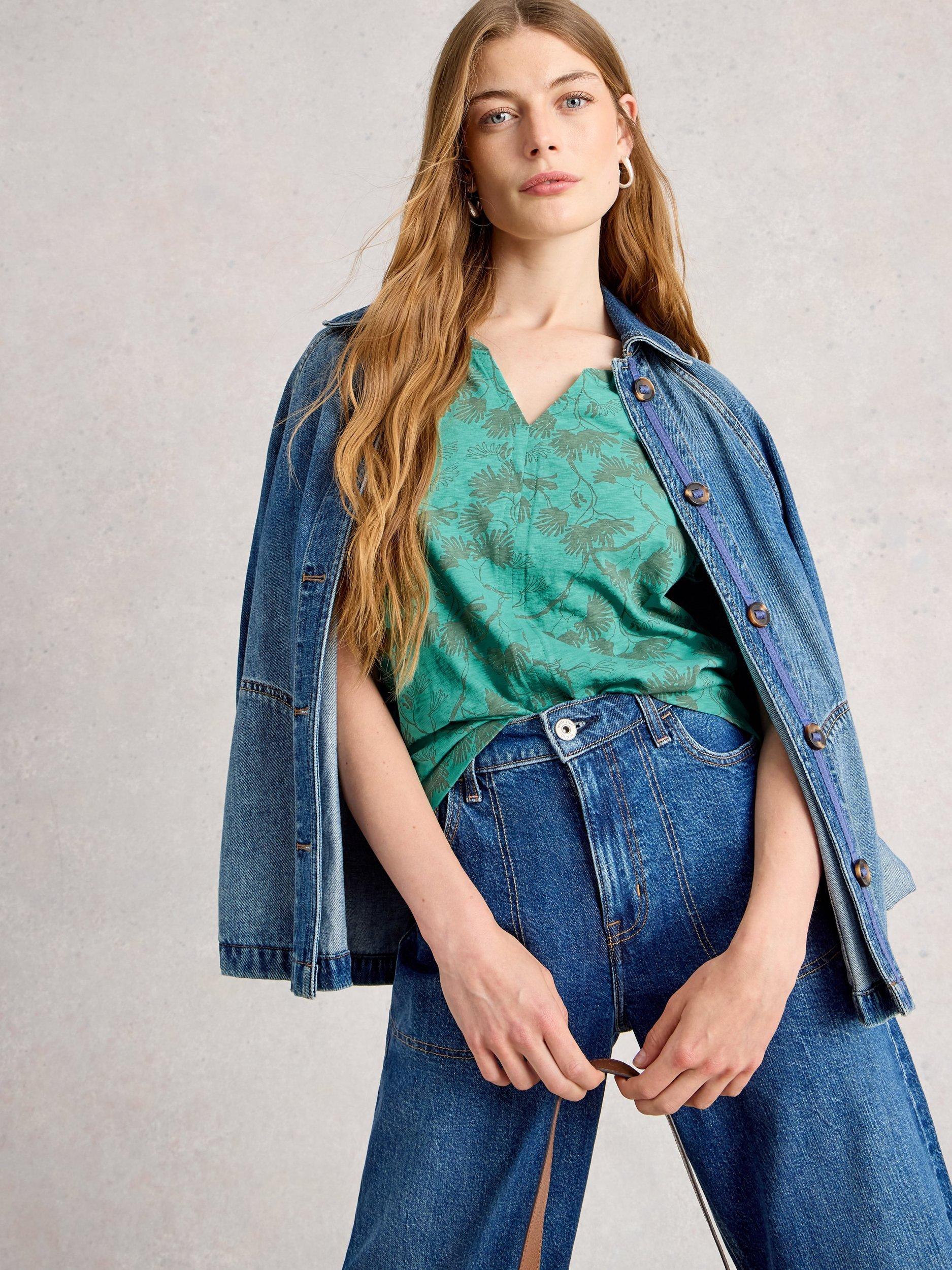 Product image 4 of 6, which shows White Stuff Nelly T-Shirt, Green/Multi, 6