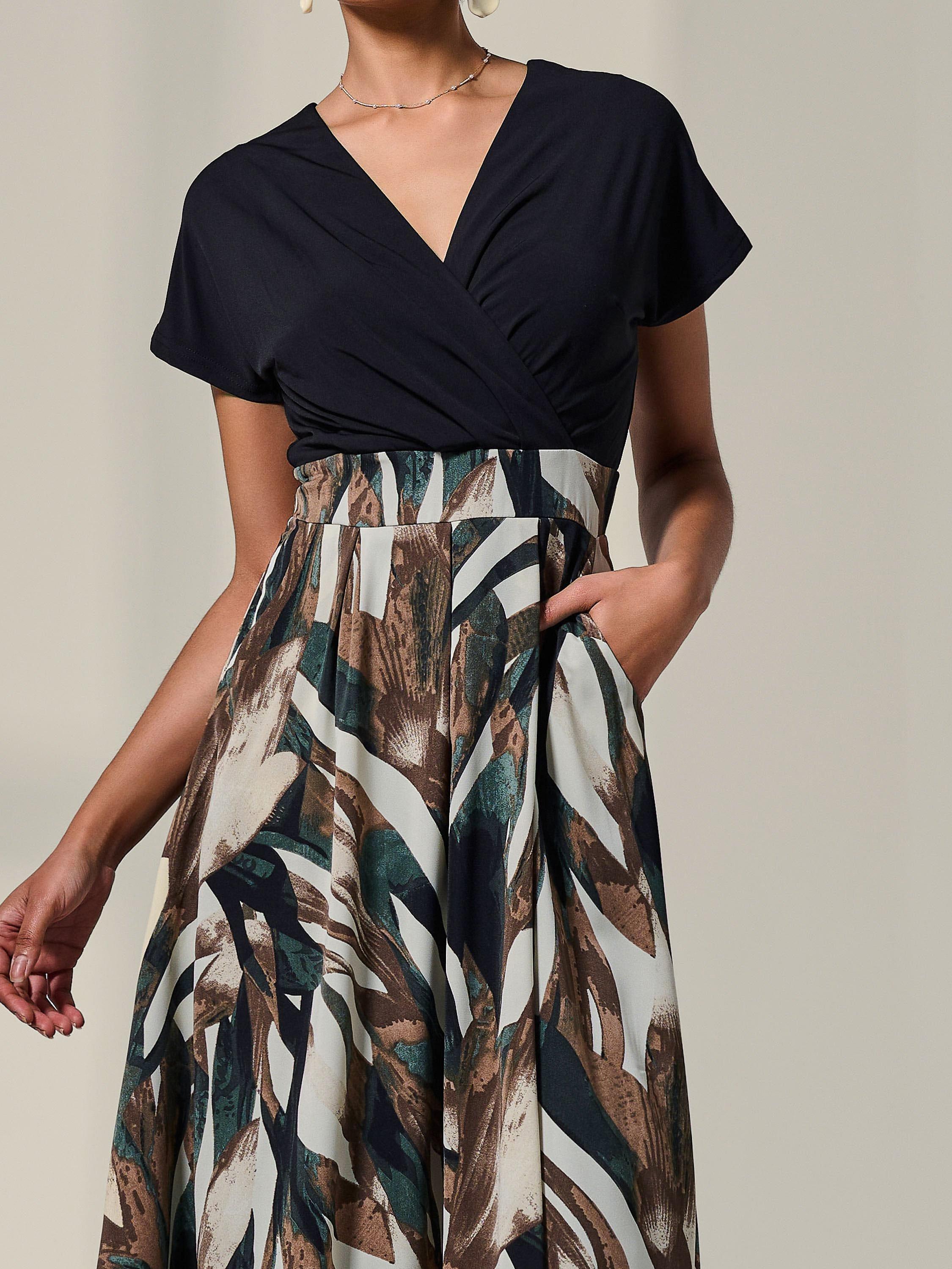 Product image 4 of 7, which shows Jolie Moi Two Tone Midaxi Dress, Black, 8