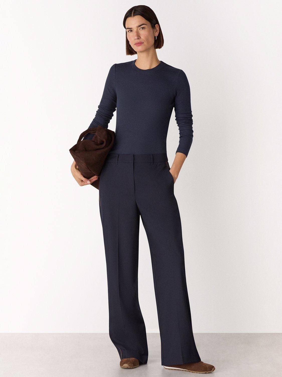 Product image 3 of 11, which shows Essential Rib Cre 1 BLNV 6