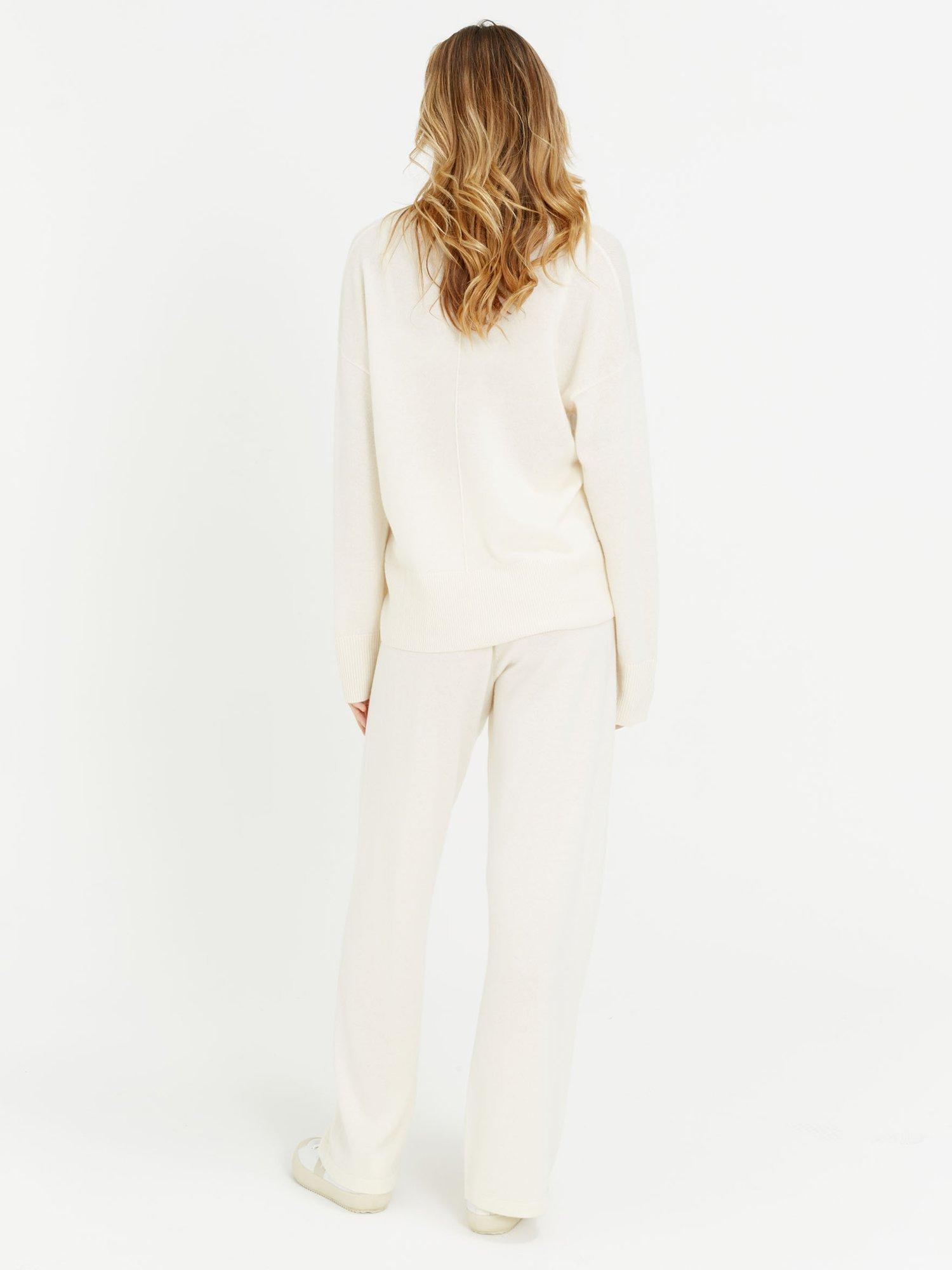 Product image 2 of 4, which shows Chinti & Parker Wool-Cashmere V-Neck Sweater, Cream, XS