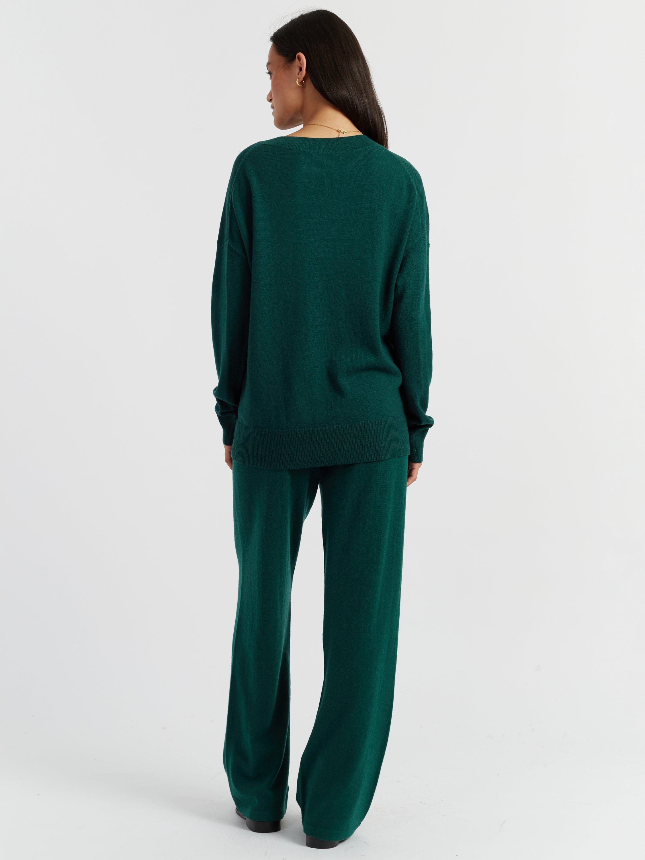 Product image 2 of 4, which shows Chinti & Parker Basics Cashmere Slouchy Jumper, Emerald, XS