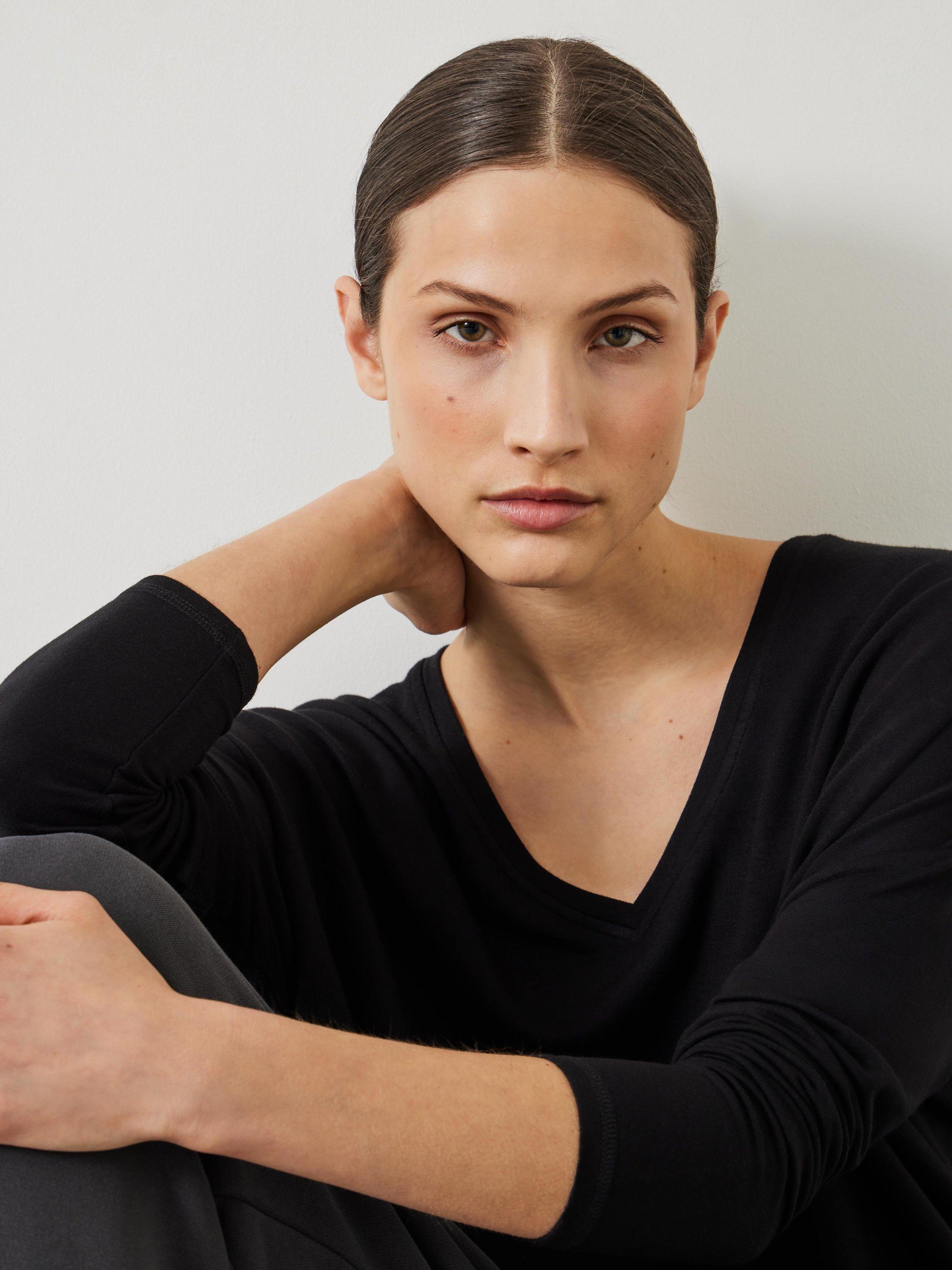 Product image 5 of 5, which shows HUSH Gillian Top, Black, XS-S