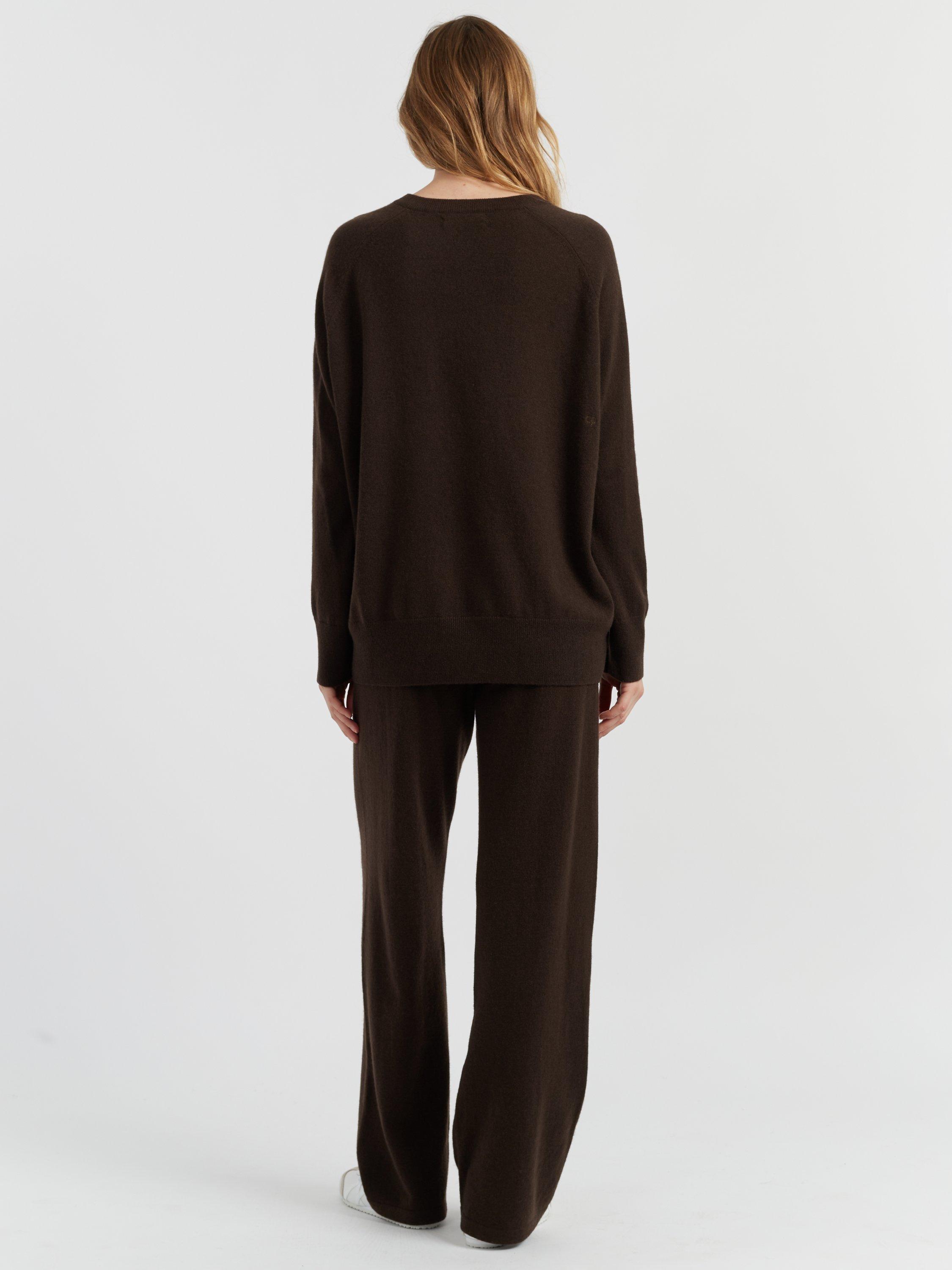 Product image 2 of 4, which shows Chinti & Parker Slouchy Pure Cashmere Jumper, Chocolate, XS