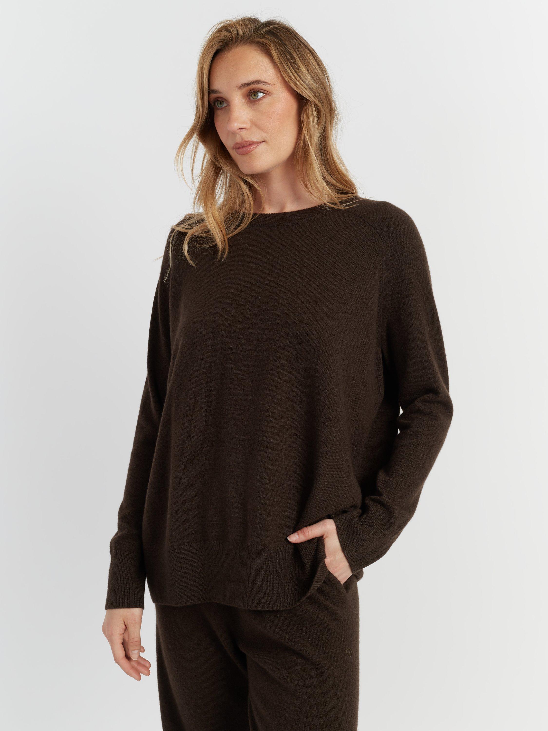 Product image 3 of 4, which shows Chinti & Parker Slouchy Pure Cashmere Jumper, Chocolate, XS