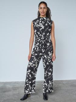 Sisters Point Guto Floral Sleeveless Jumpsuit, Multi, Multi