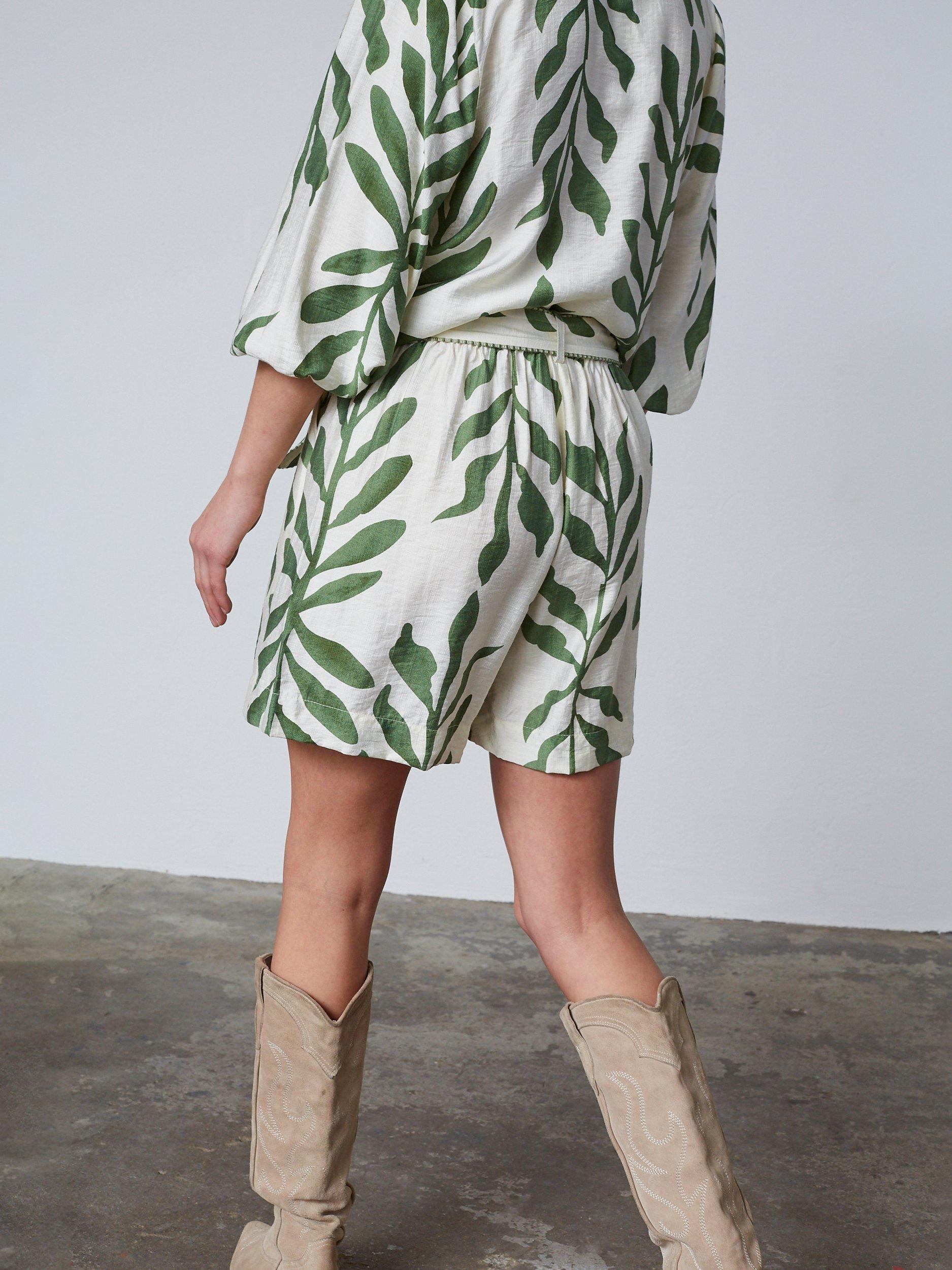 Product image 2 of 4, which shows Sisters Point Ella Floral Culotte Shorts, Multi, XL