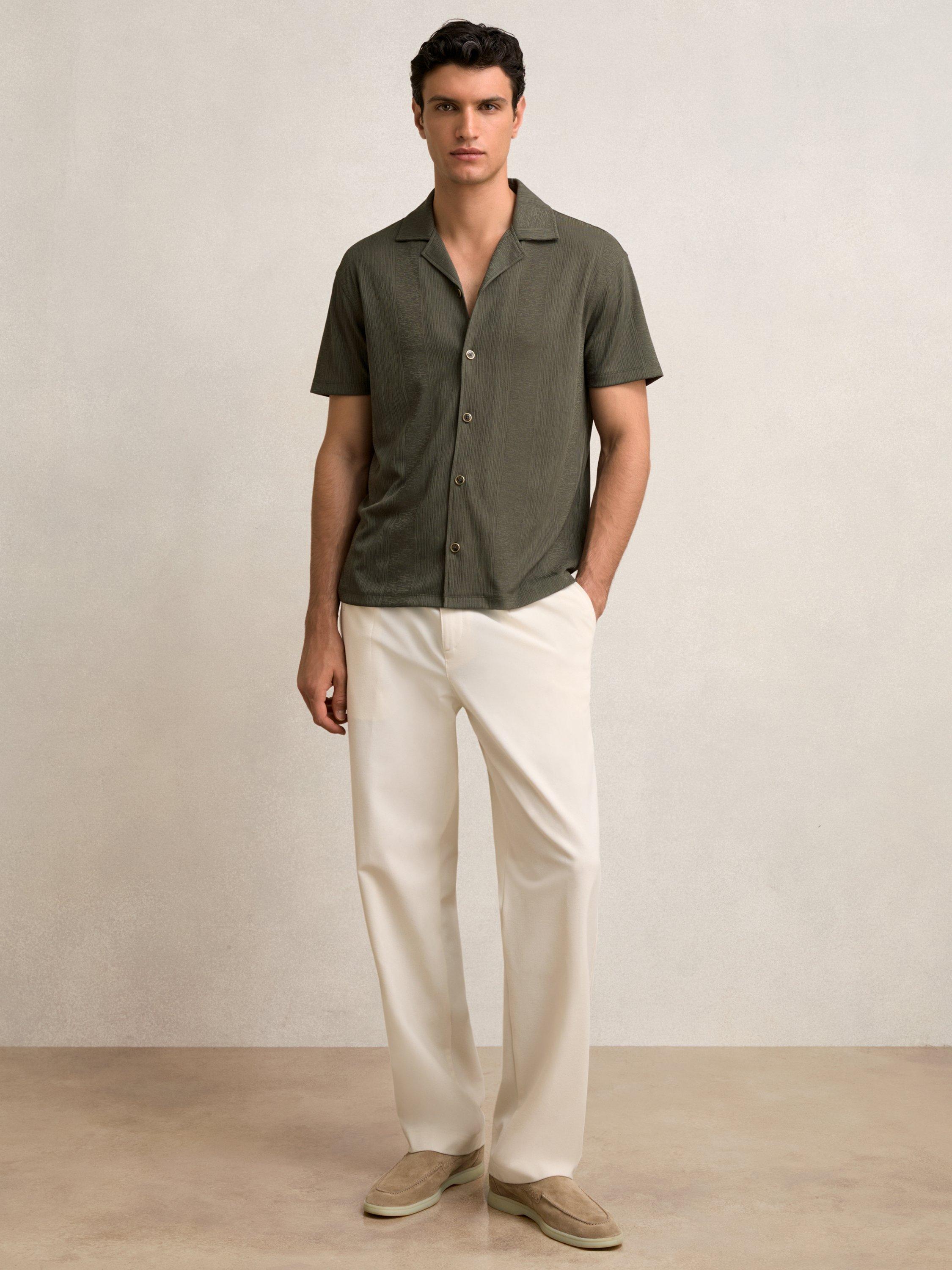 Product image 4 of 5, which shows Reiss Ando Short Sleeve Shirt, Dark Green, XS