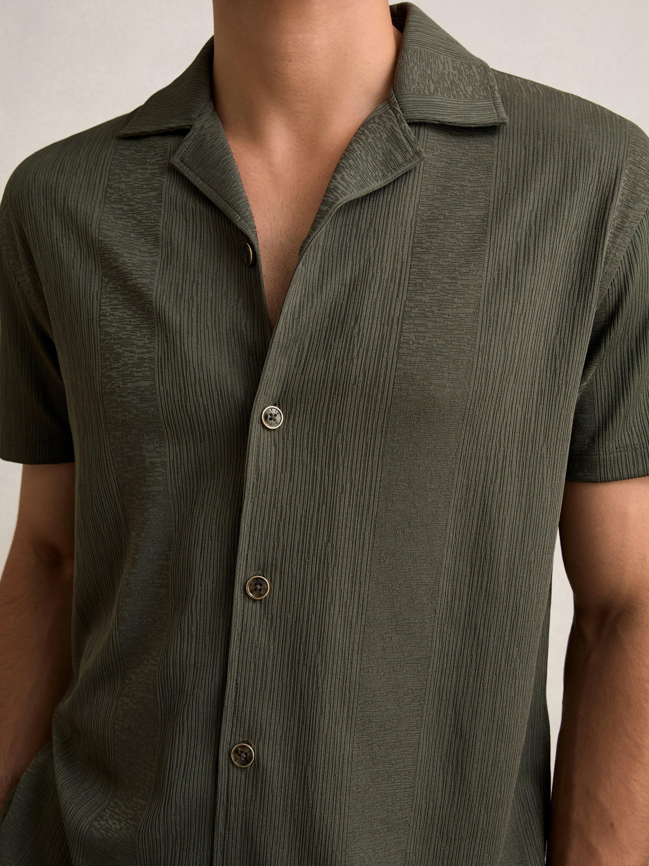 Product image 5 of 5, which shows Reiss Ando Short Sleeve Shirt, Dark Green, XS