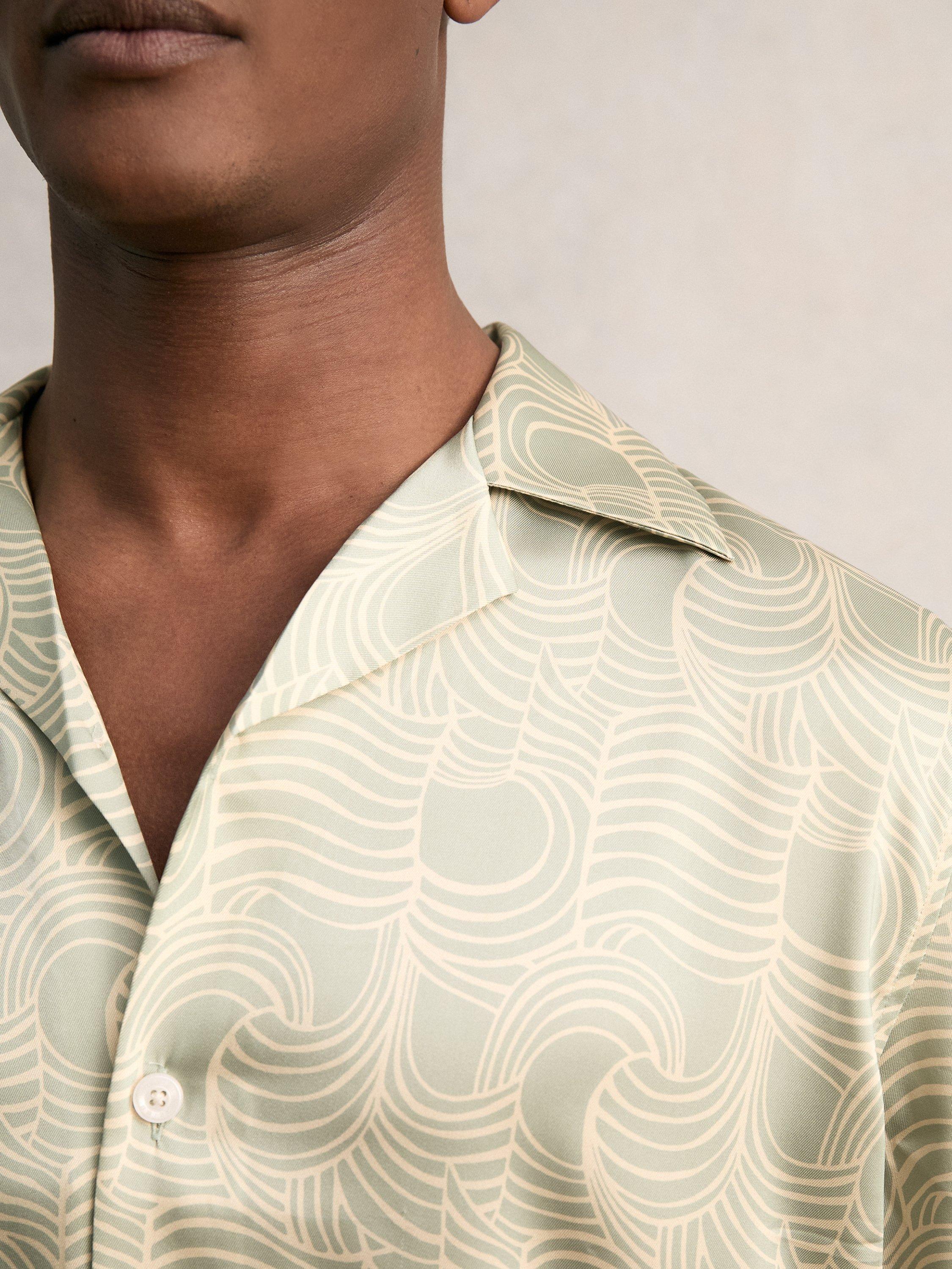 Product image 4 of 4, which shows Reiss waver Regular Fit Abstract Shirt, Sage Green, XS