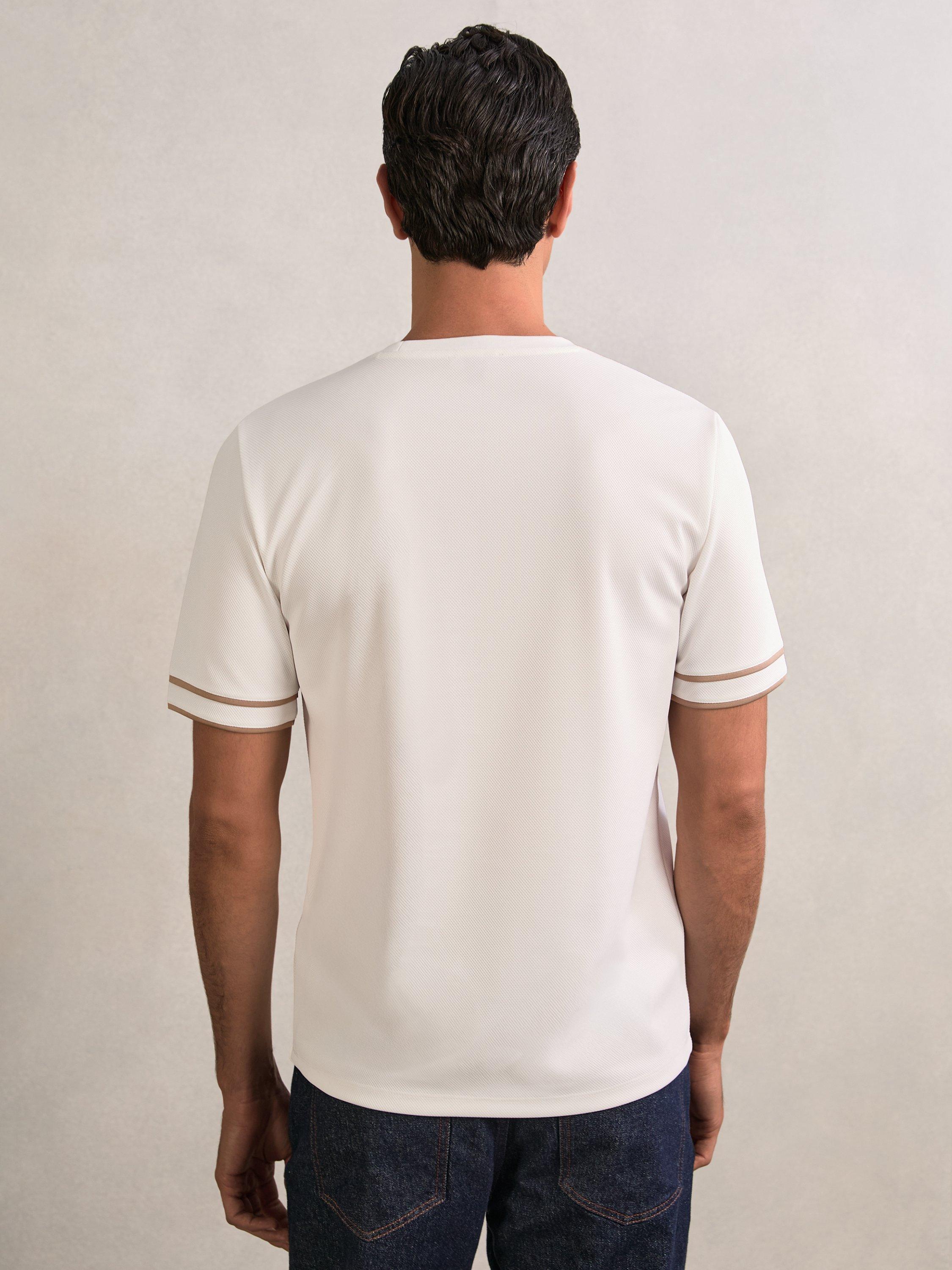 Product image 2 of 6, which shows Reiss Oscar Crew Neck Short Sleeve T-Shirt, White, XS