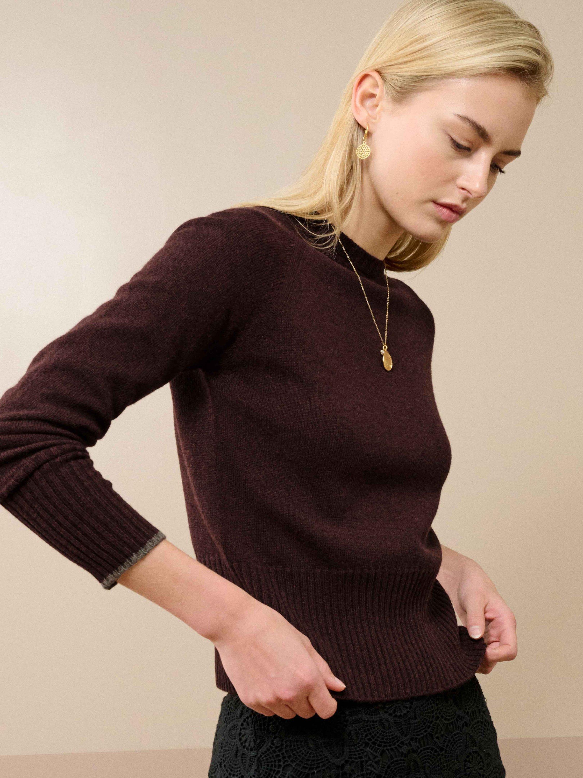 Product image 1 of 4, which shows Brora Boxy Pure Cashmere Jumper, Malt, 8
