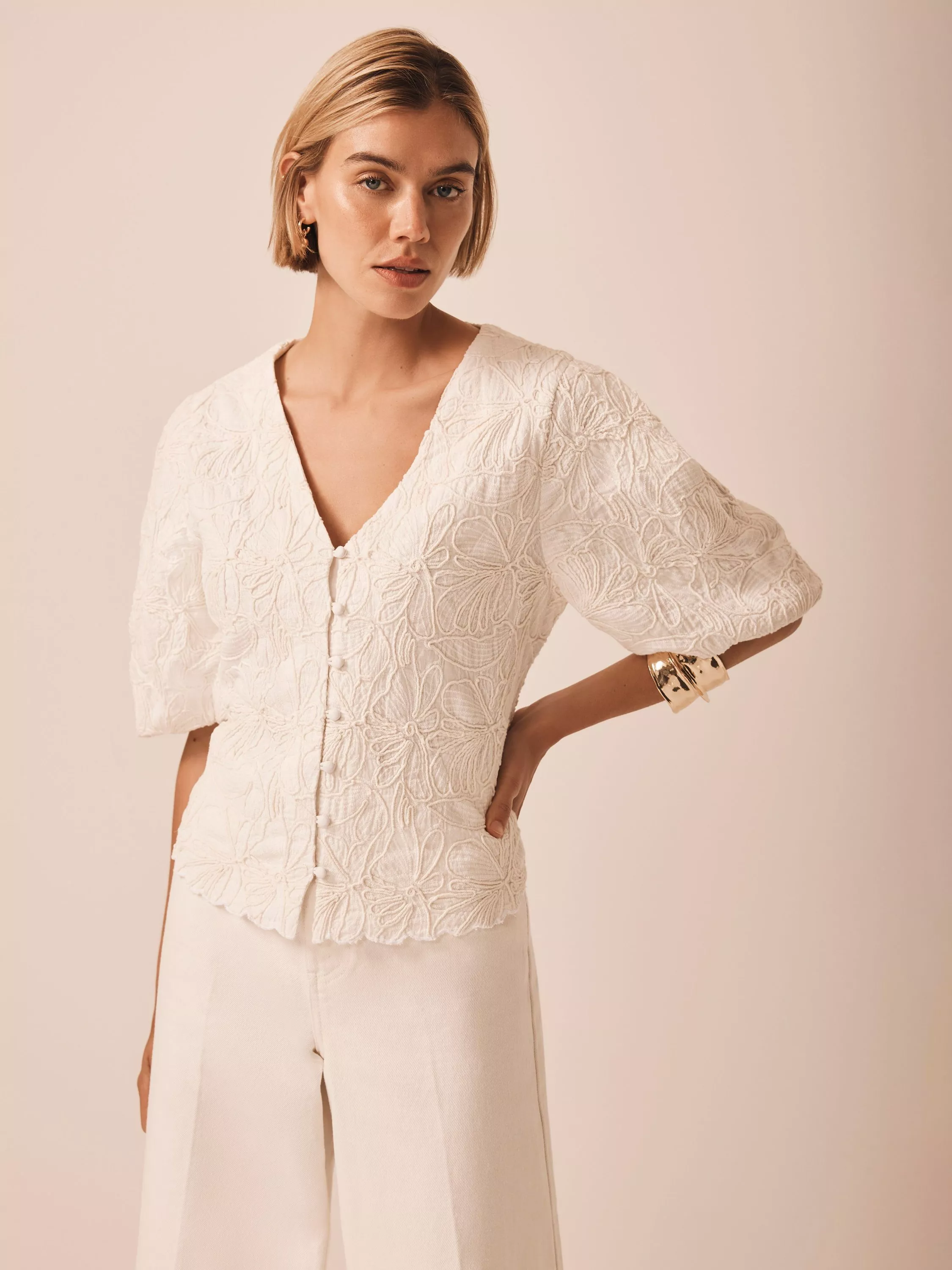 正規品 andmary Avrill ribbon tops ivory FR Mint Velvet Embroidered Detail Scallop Trim Top, White Ivory