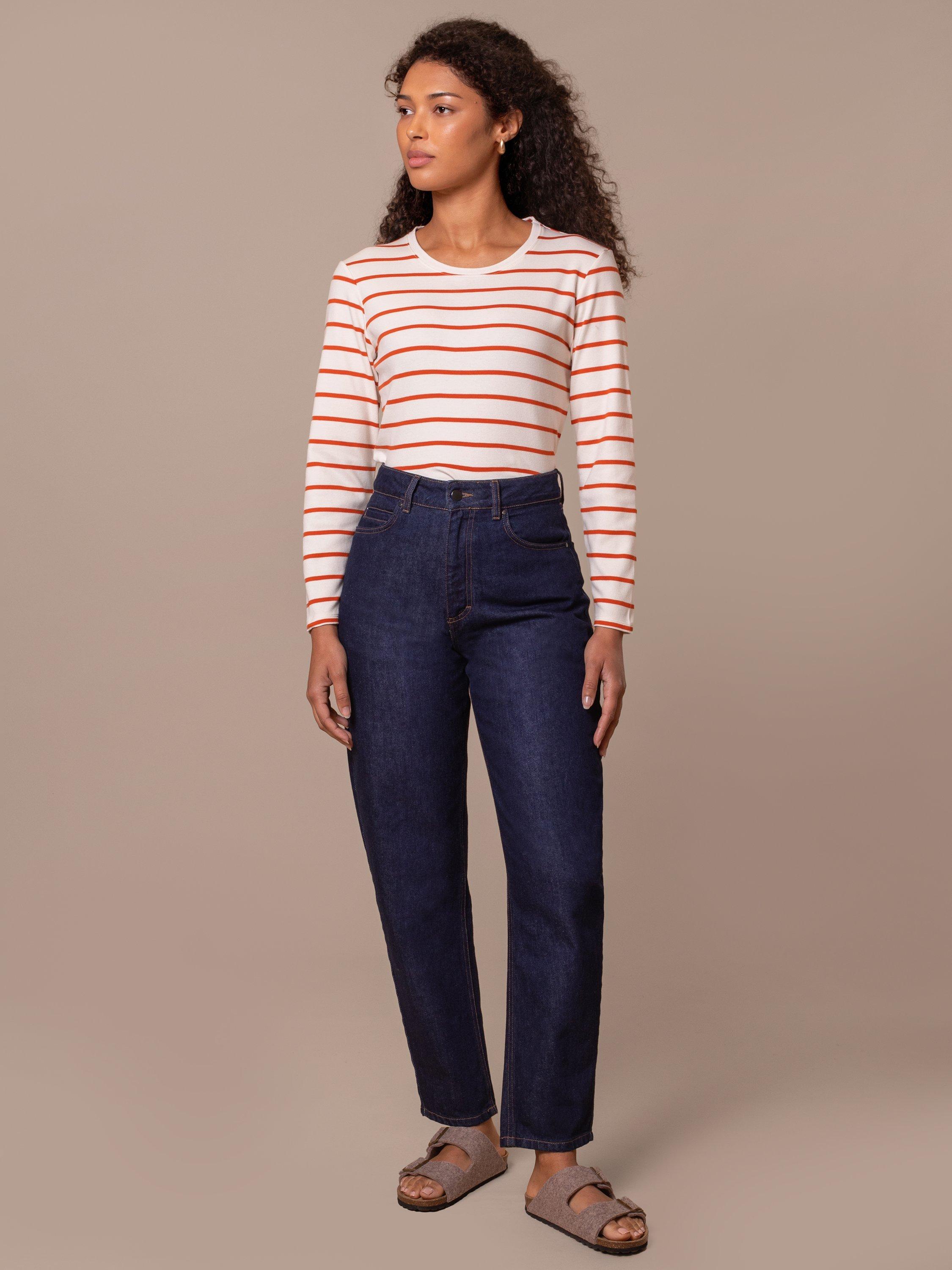 Product image 1 of 7, which shows Celtic & Co. Barrel Leg Jeans, Rinse Wash, 8