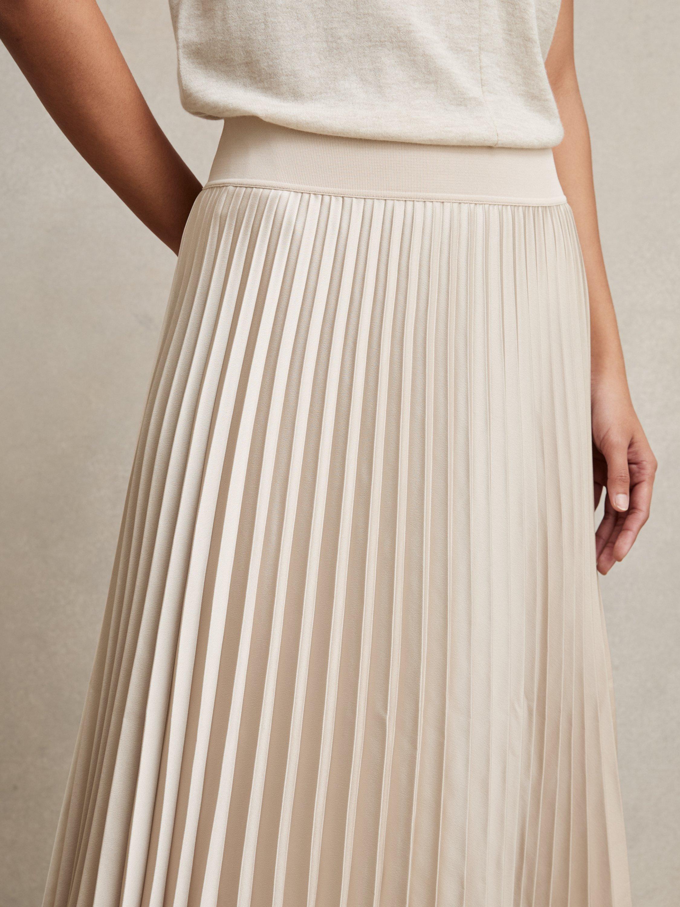 Product image 4 of 5, which shows Reiss Seren Pleated Maxi Skirt, Champagne Neutral, 6