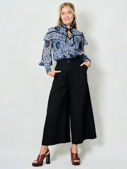 Hope & Ivy x The William Morris Society The Mylene Floral Top, Navy/Multi, Navy/Multi