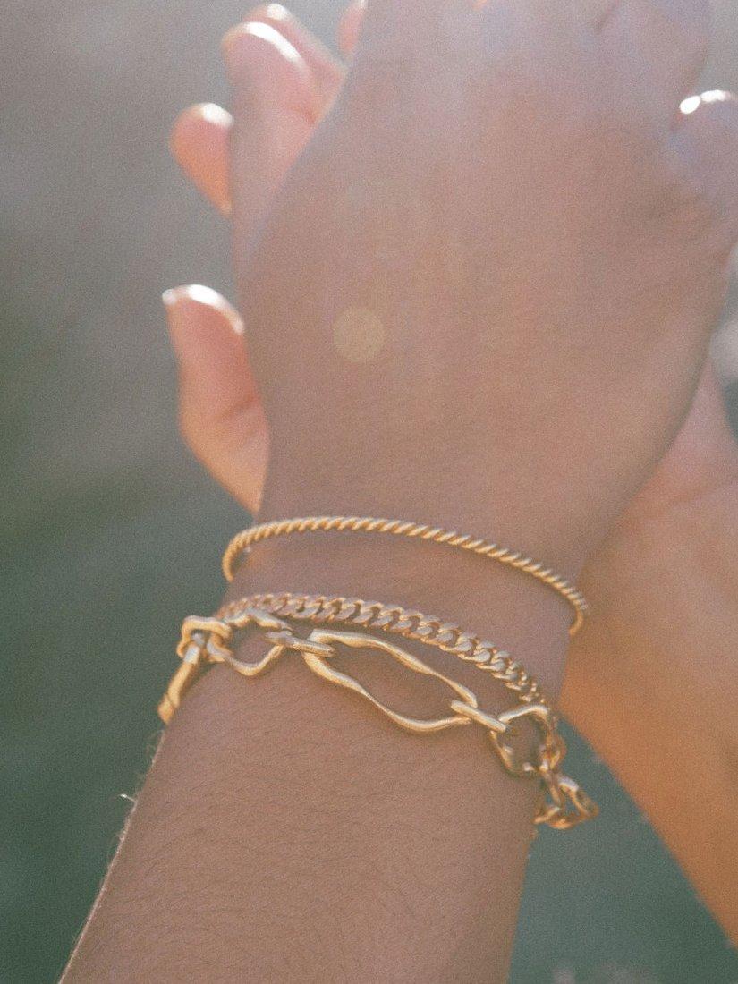 Product image 2 of 4, which shows Ottoman Hands Etta T-Bar Link Chain Bracelet, Gold, One Size