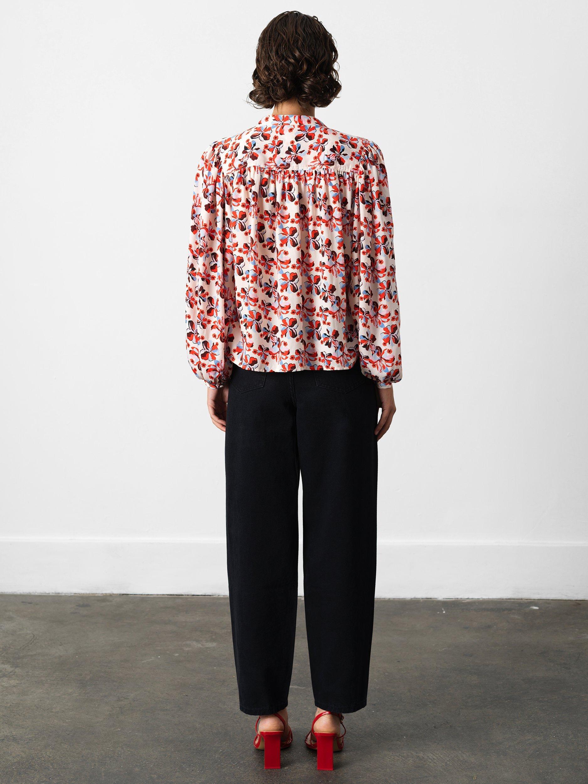 Product image 4 of 5, which shows French Connection Rebecca Floral Top, White/Multi, XS