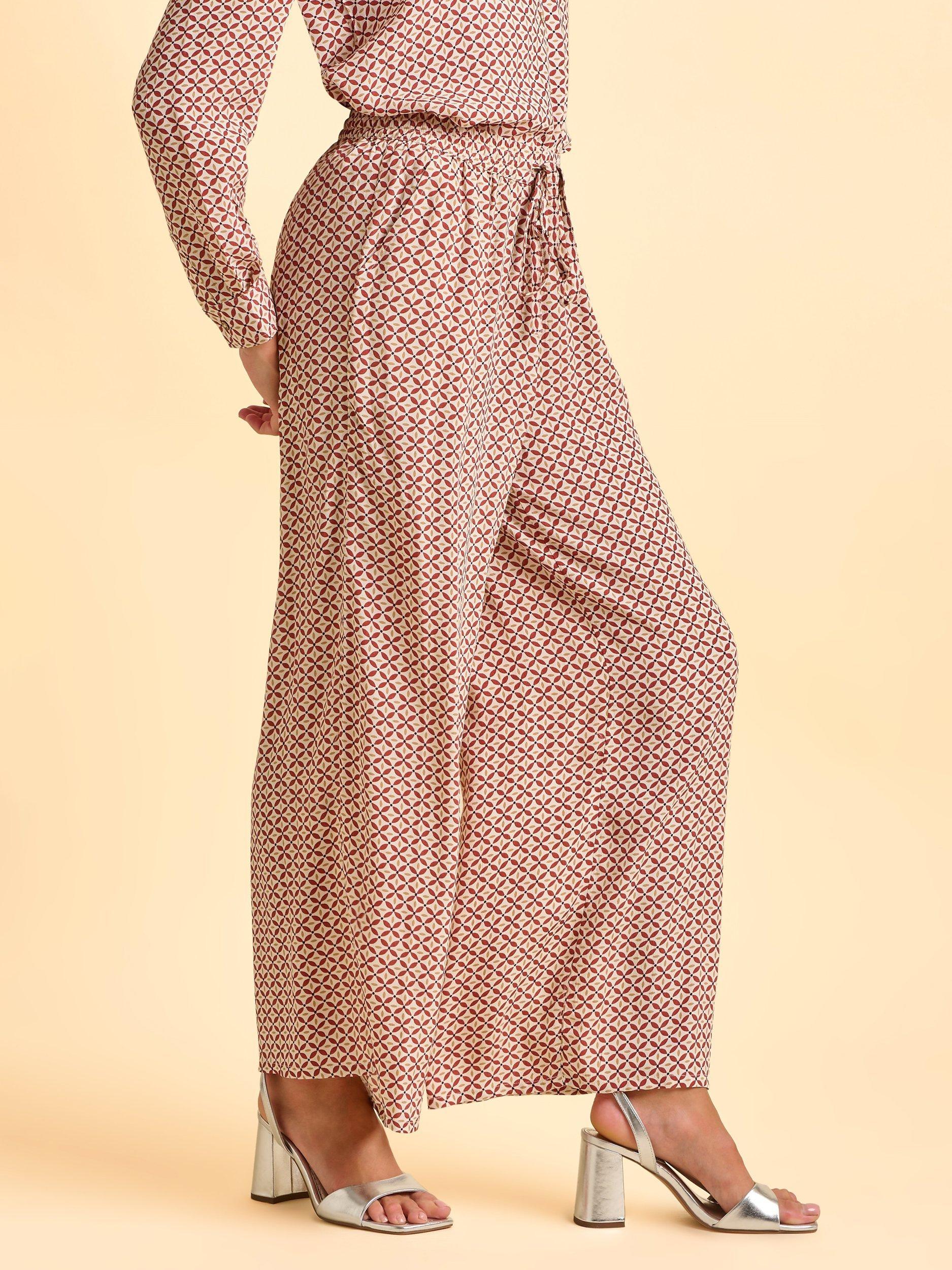 Product image 4 of 5, which shows Brakeburn Ariana Geometric Straight Mid Culotte Trousers, Natural, 8