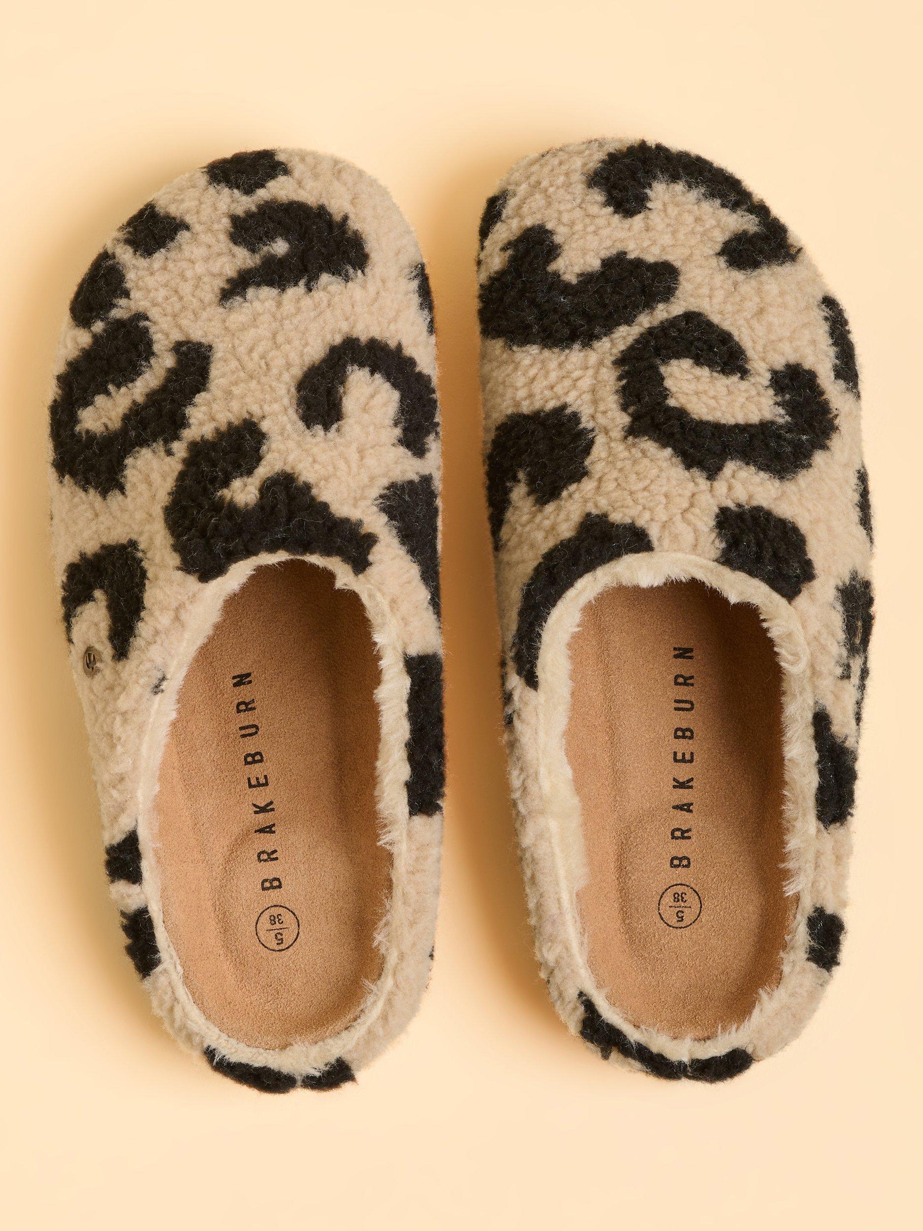 Product image 3 of 4, which shows Brakeburn Fireside Animal Print Fleece Slipper, Cream, 3