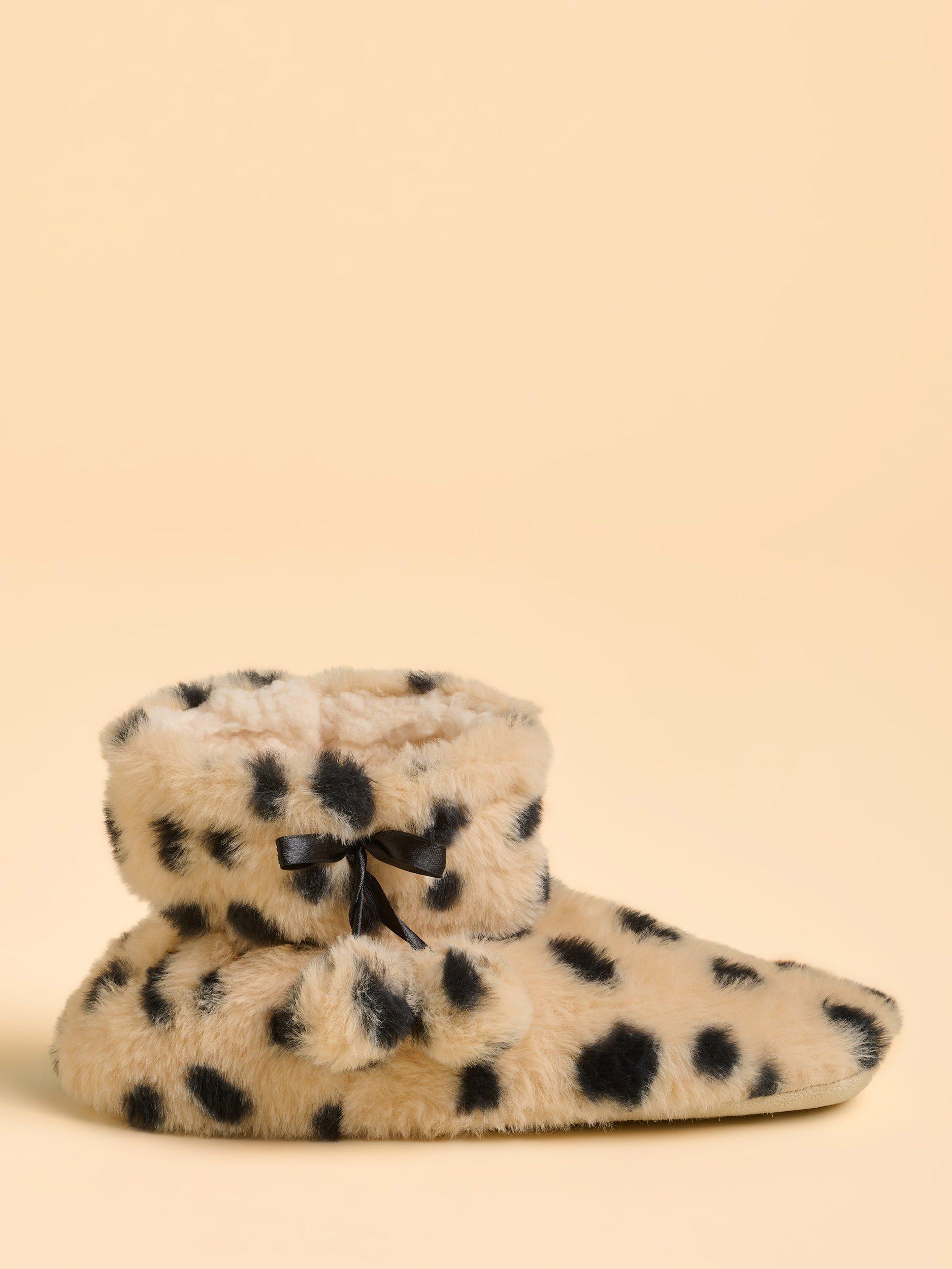 Product image 1 of 6, which shows Brakeburn Snowdrift Boot Slippers, Cream, S