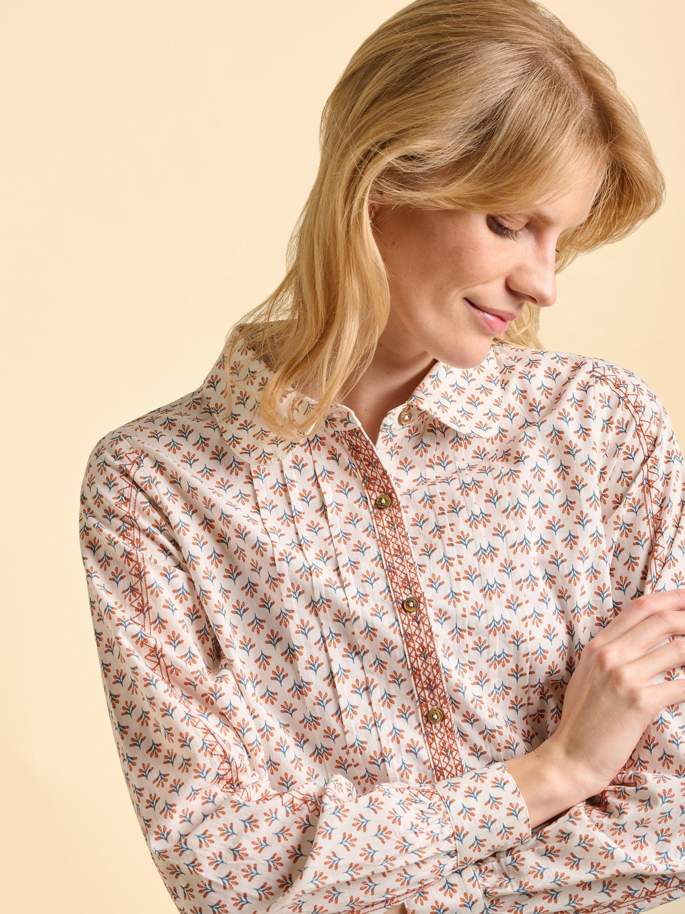 Product image 4 of 6, which shows Brakeburn Tarja Classic Abstract Print Cotton Blouse, Cream/Multi, 8