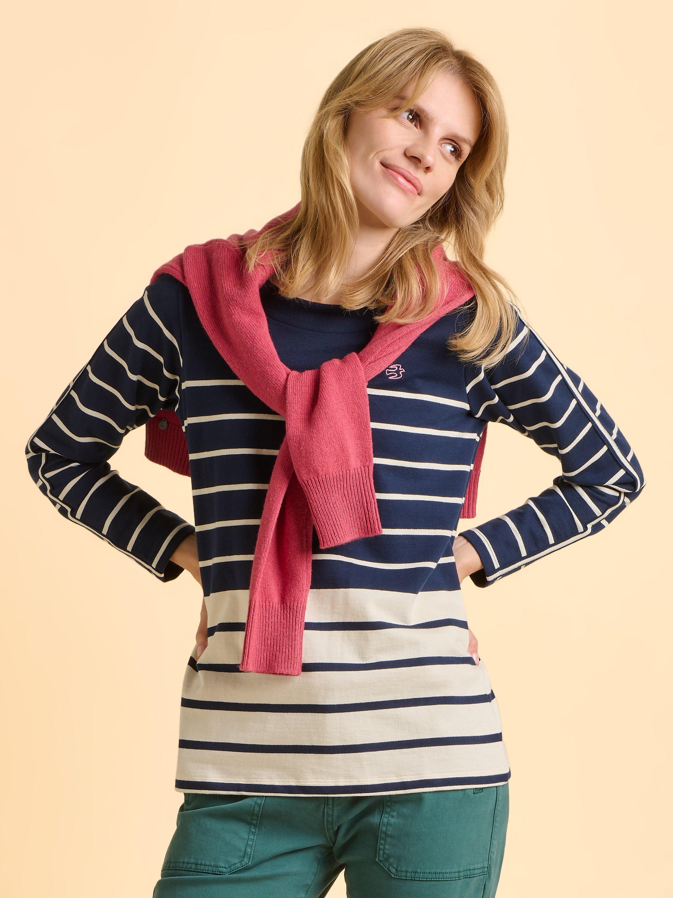 Product image 1 of 5, which shows Brakeburn Heritage Bella Fine Cotton Crew Sweatshirt, Navy, 8