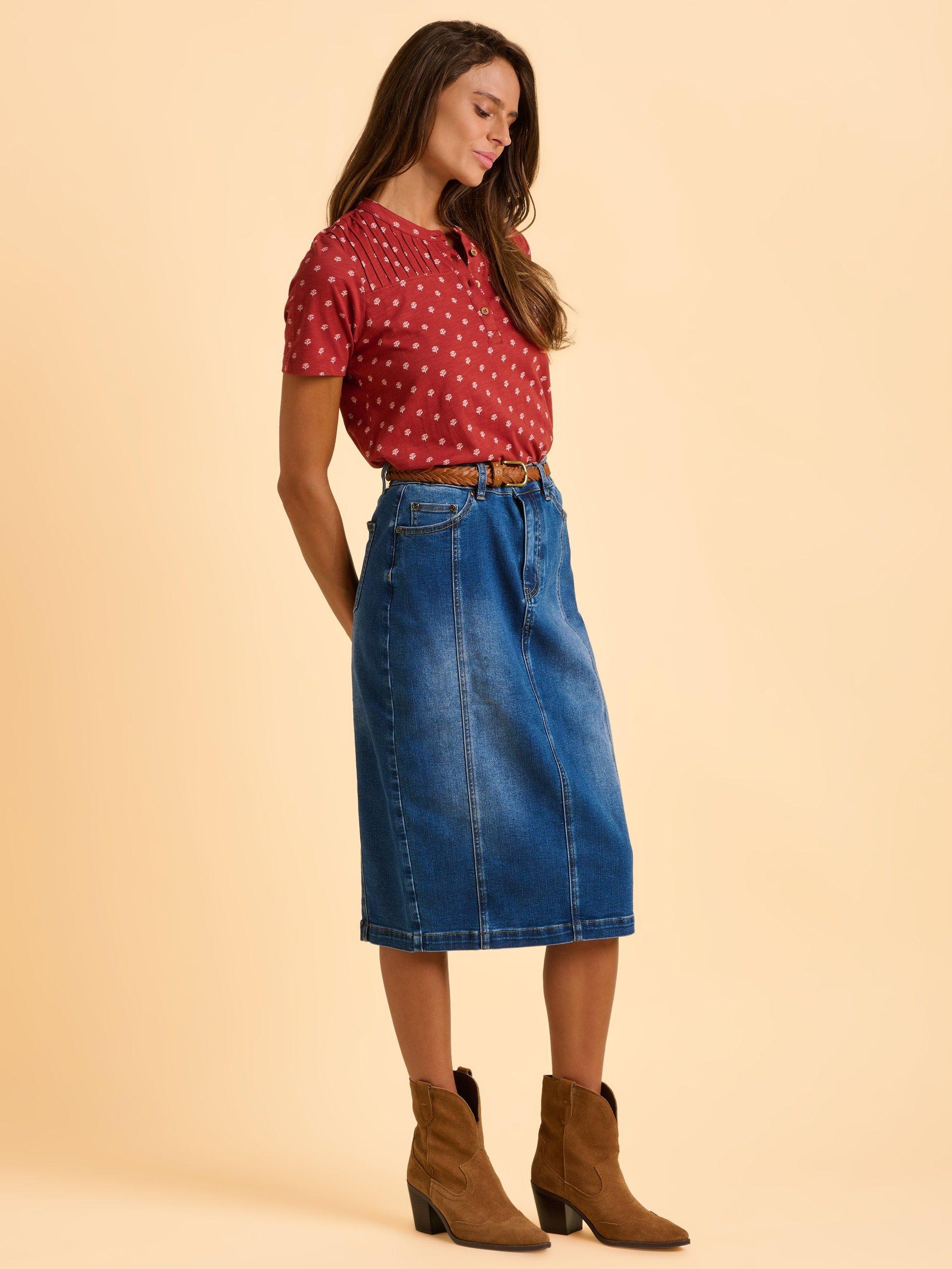 Product image 3 of 6, which shows Brakeburn North Floral Top, Red, 8