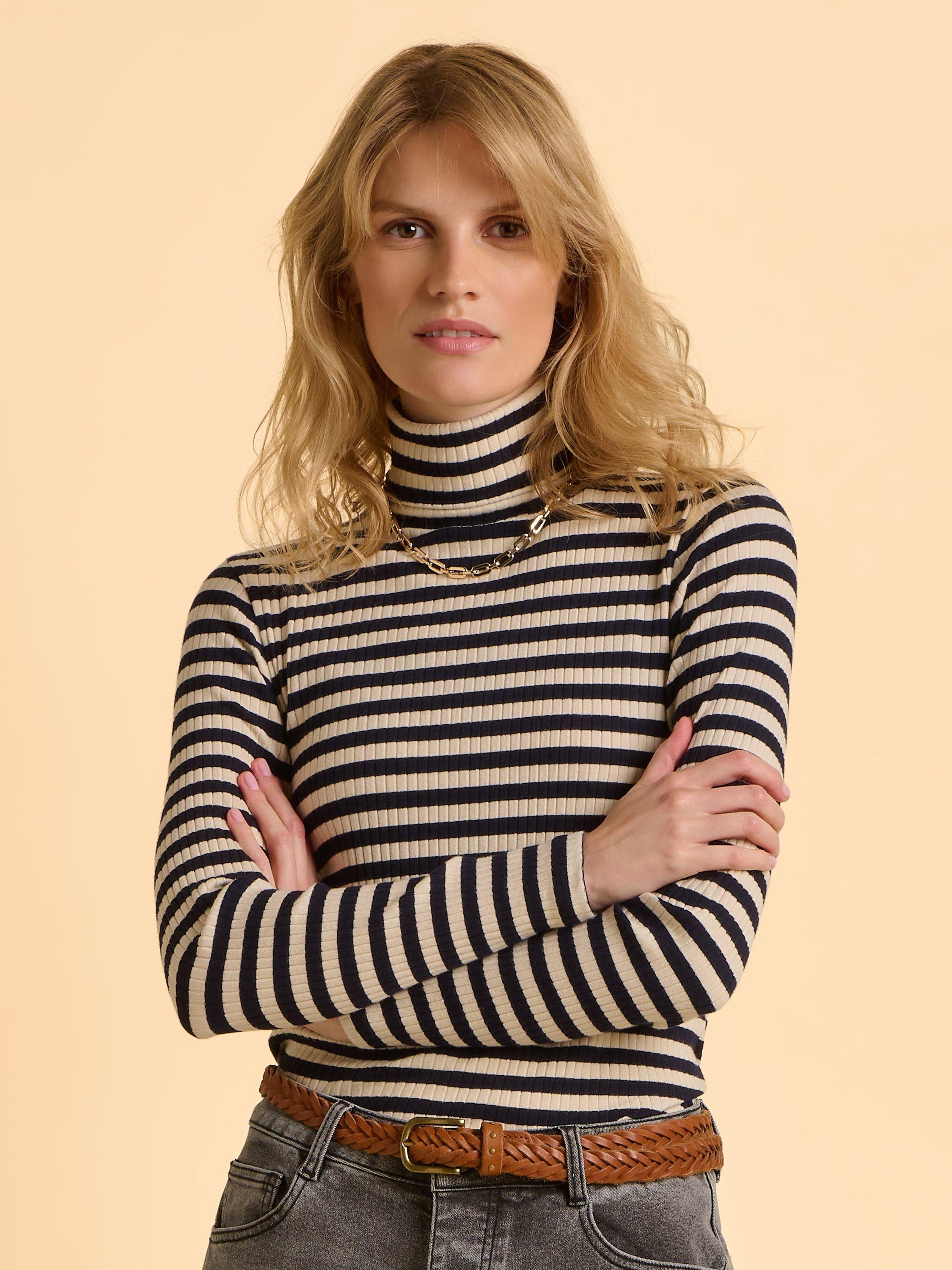 Product image 1 of 6, which shows Brakeburn Sylvia Cotton Blend T-Shirt, Blue, 8